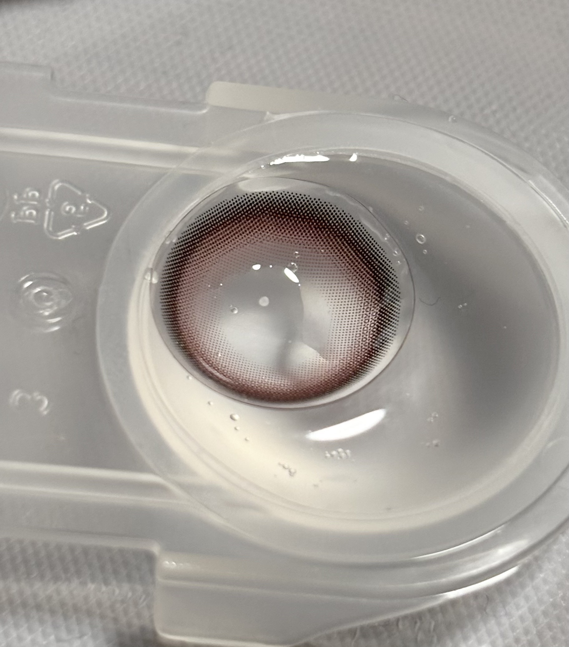 chiffon/meilly/ワンデー（１DAY）カラコンを使ったクチコミ（3枚目）