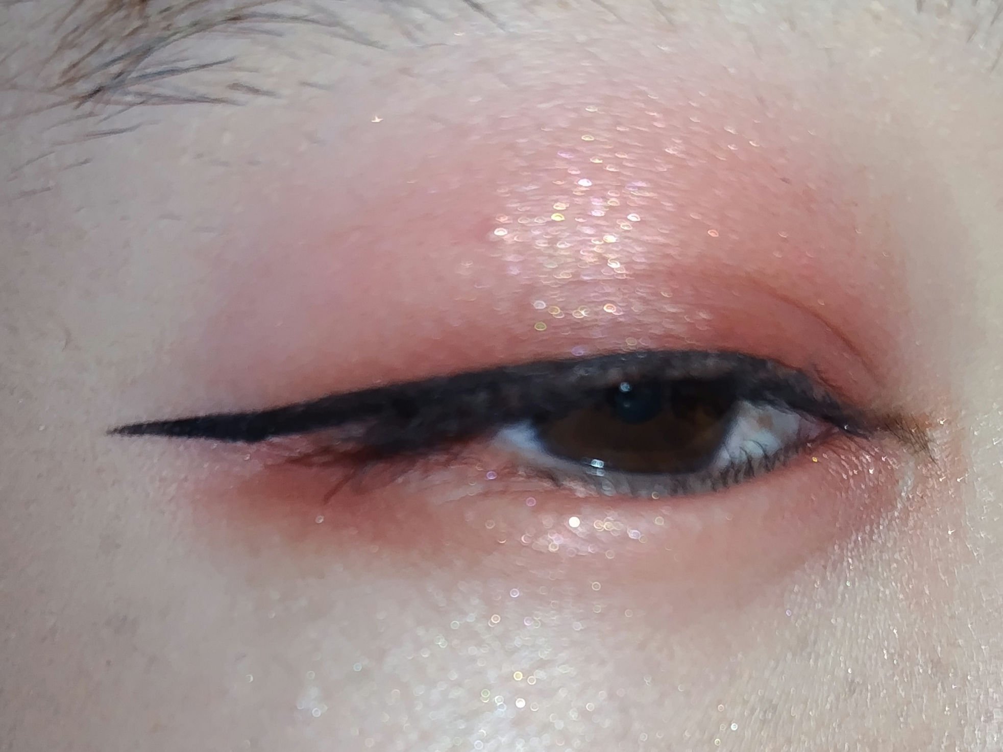 アディクション ザ アイシャドウ マット/ADDICTION/単色アイシャドウを使ったクチコミ（3枚目）