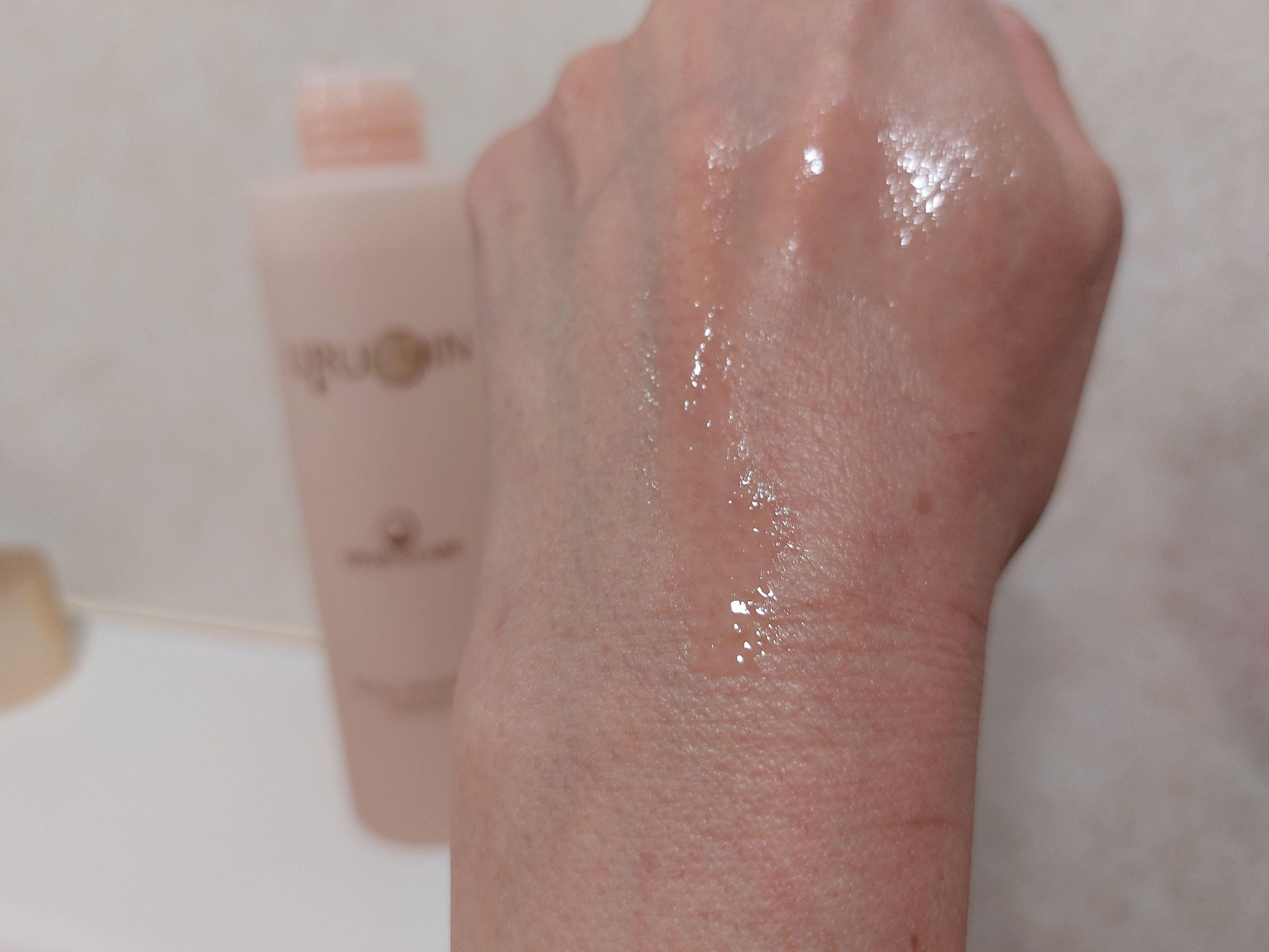 セラム化粧水/URUOIN/化粧水を使ったクチコミ（3枚目）