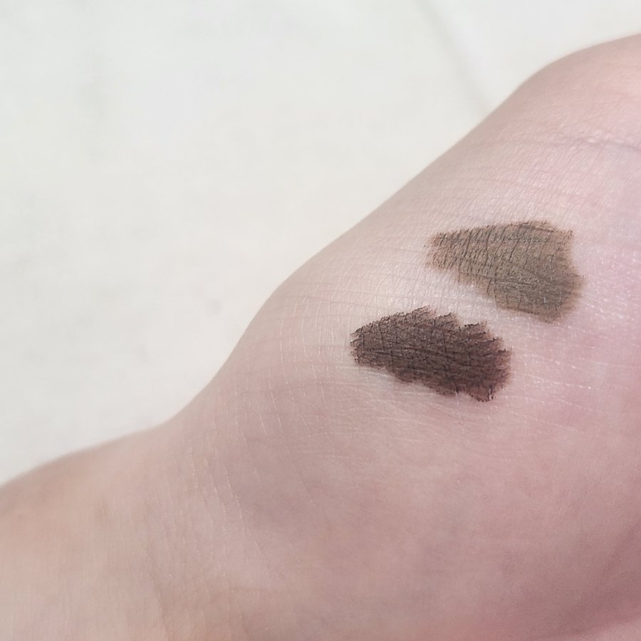 「密着アイライナー」極細クリームペンシル/デジャヴュ/ペンシルアイライナーを使ったクチコミ（2枚目）