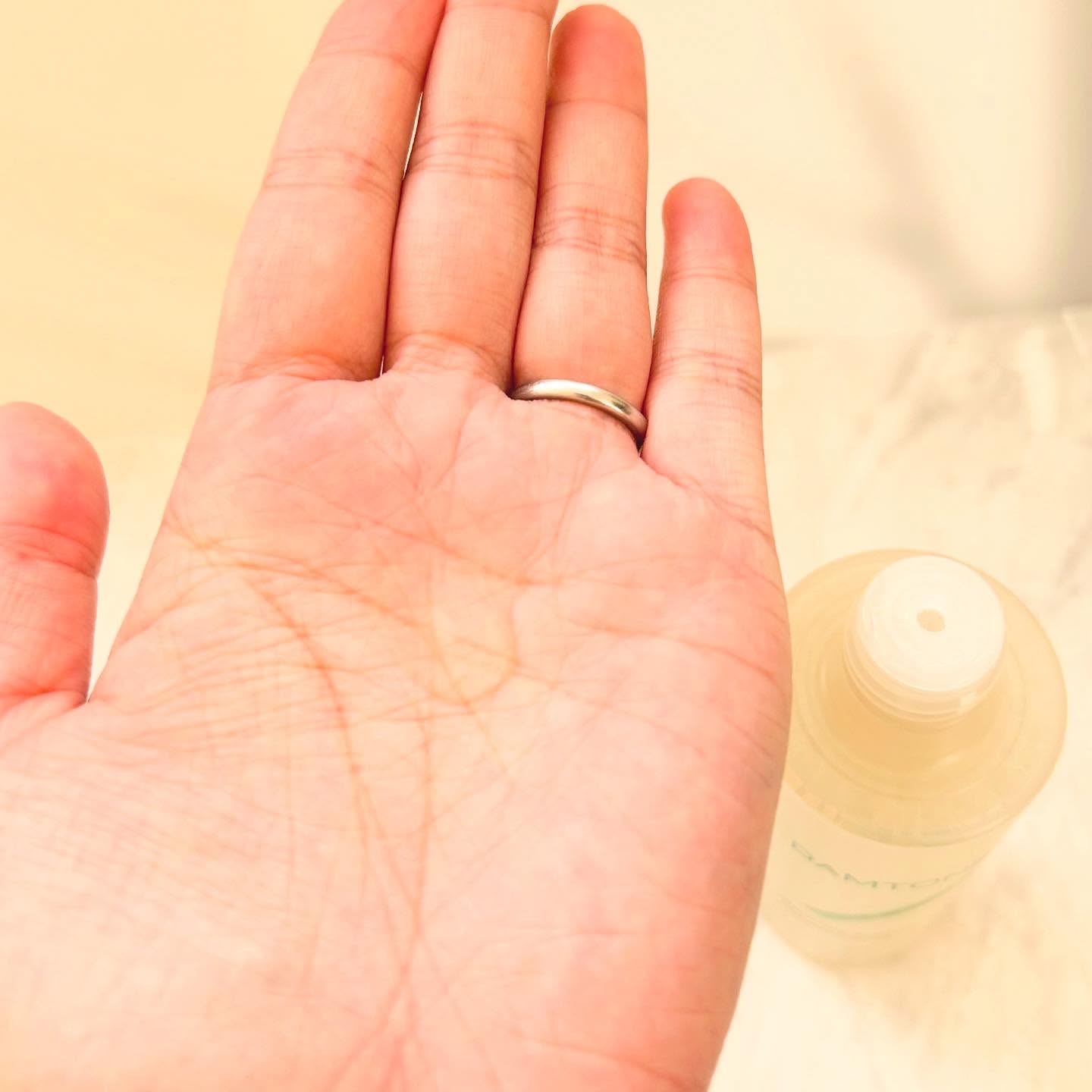 ダムトーン ポアトーンニングアキュエッセンス/ダムトーン/美容液を使ったクチコミ（2枚目）