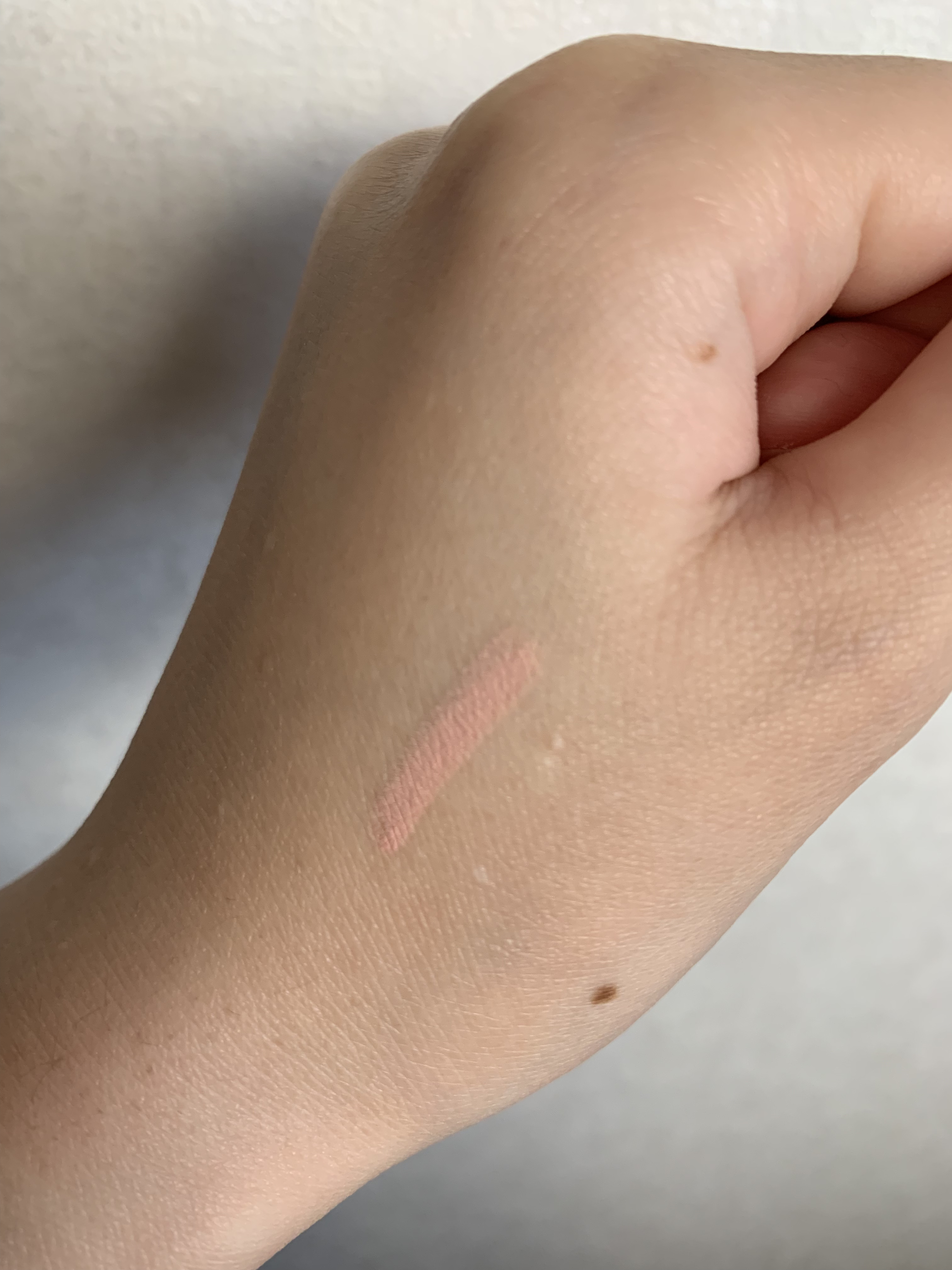 描くアイゾーンコンシーラー/CEZANNE/ペンシルコンシーラーを使ったクチコミ（2枚目）