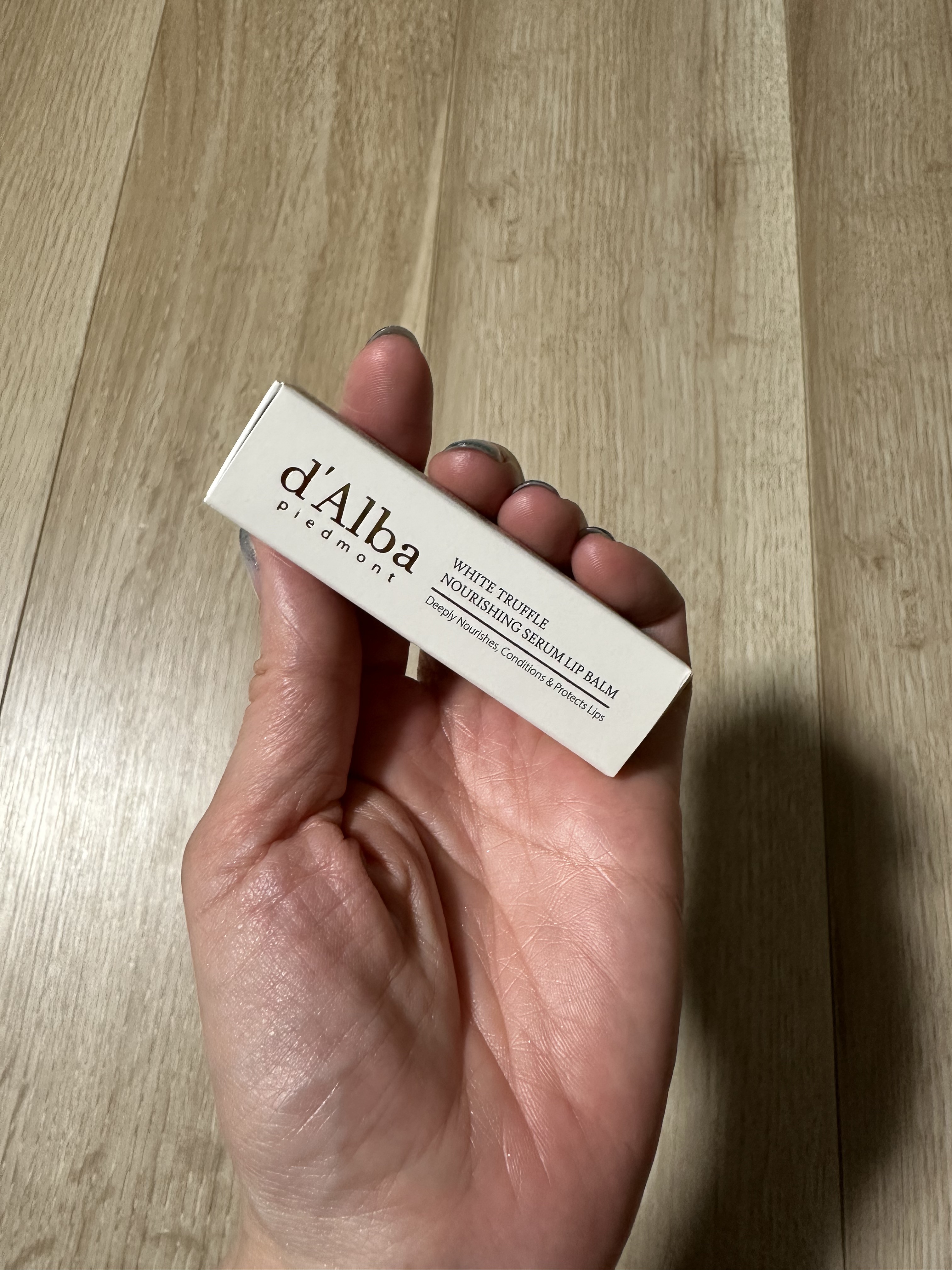ホワイトトリュフナリシングセラムリップバーム/ダルバ/リップバームを使ったクチコミ（1枚目）