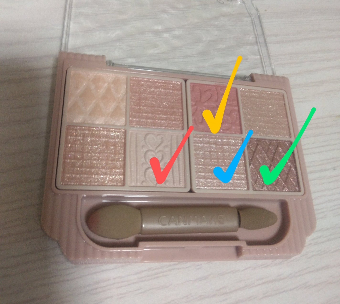 プティパレットアイズ/キャンメイク/パウダーアイシャドウを使ったクチコミ(2枚目)