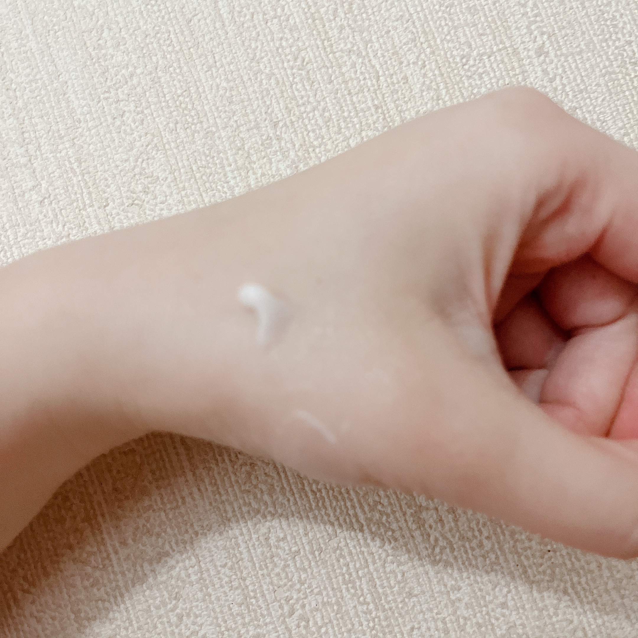 3番 シルクビューティークリーム 50ml【旧】/numbuzin/フェイスクリームを使ったクチコミ（2枚目）