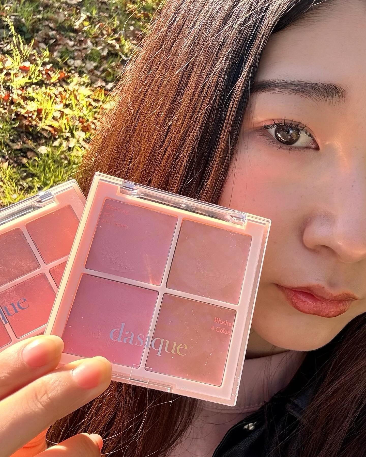 ブレンディングムードチーク/dasique/パウダーチークを使ったクチコミ（3枚目）