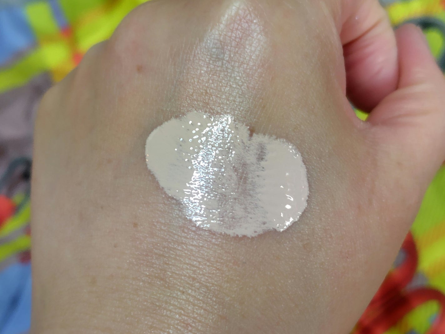 エッセンス スキングロウ ファンデーション/SHISEIDO/リキッドファンデーションを使ったクチコミ(4枚目)