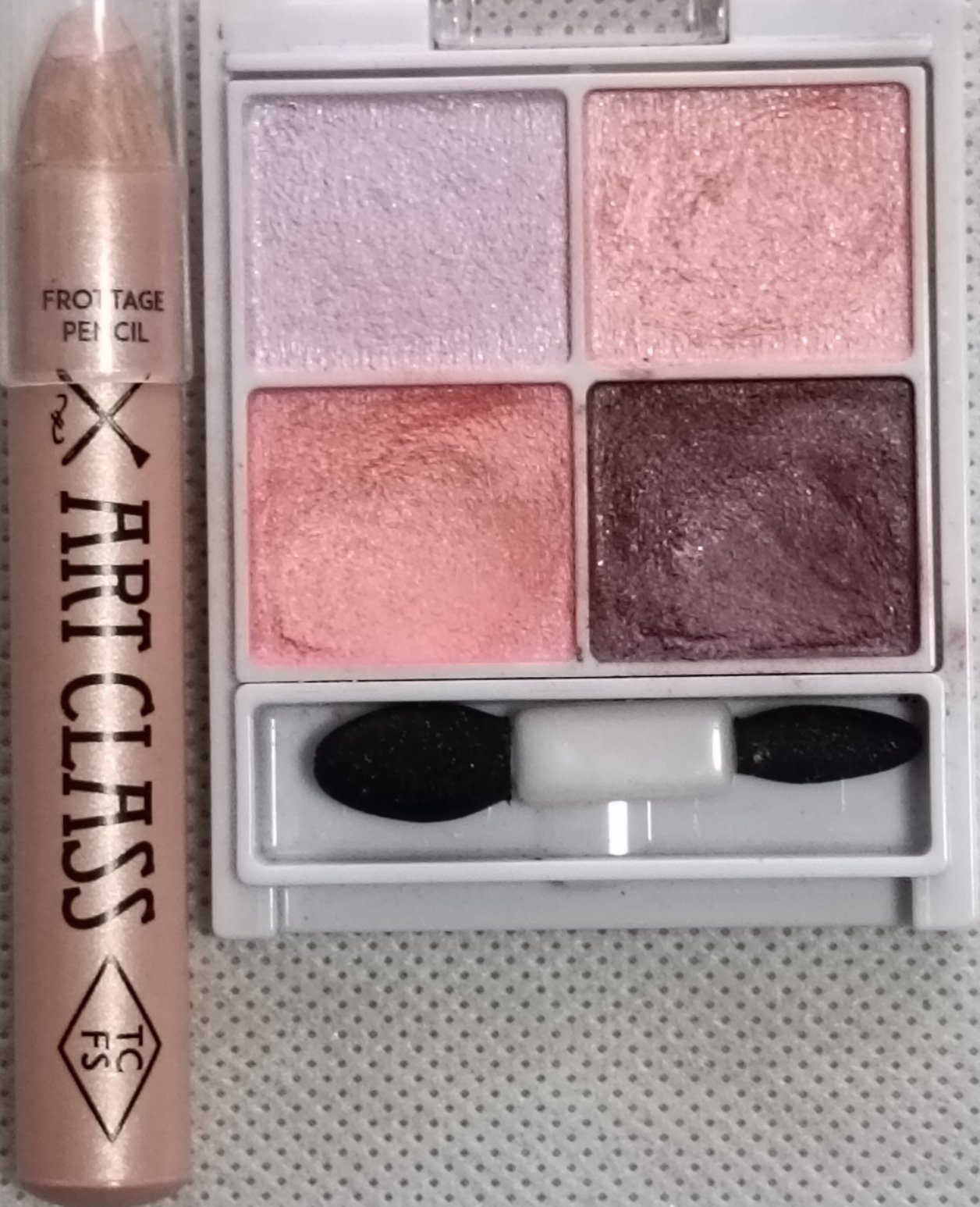 アートクラス フロッタージュペンシル/too cool for school/スティックアイシャドウを使ったクチコミ（3枚目）