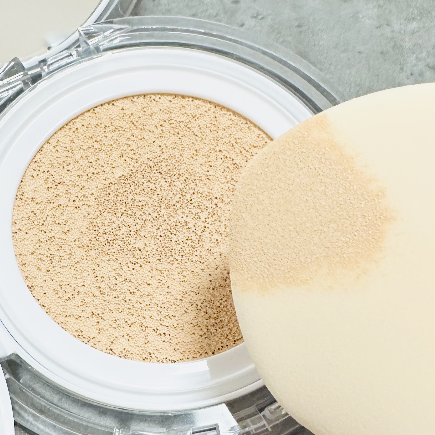 ハートリーフシーンカバークッション/23years old/クッションファンデーションを使ったクチコミ（3枚目）