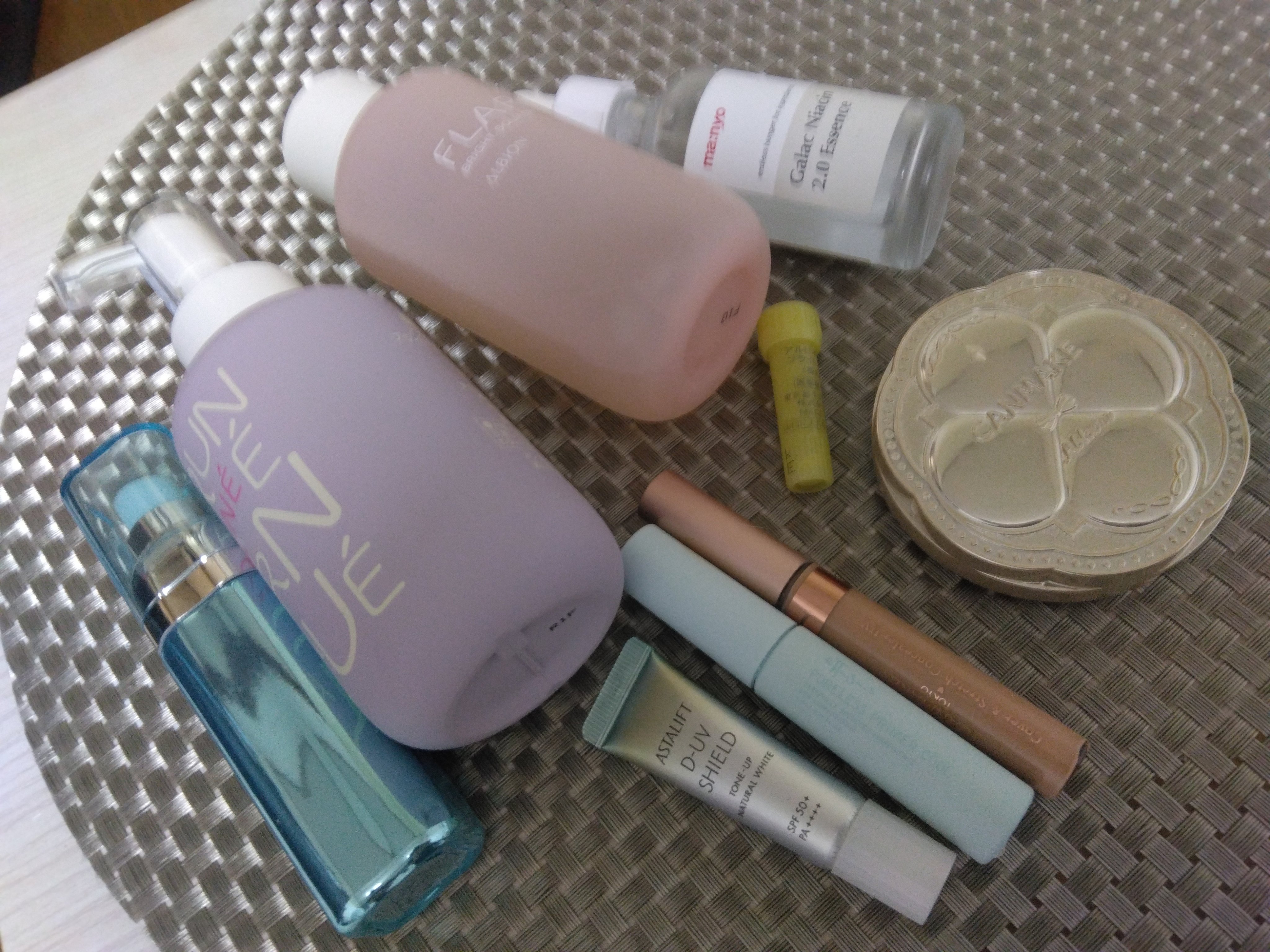 カバー＆ストレッチコンシーラー UV/キャンメイク/リキッドコンシーラーを使ったクチコミ（1枚目）