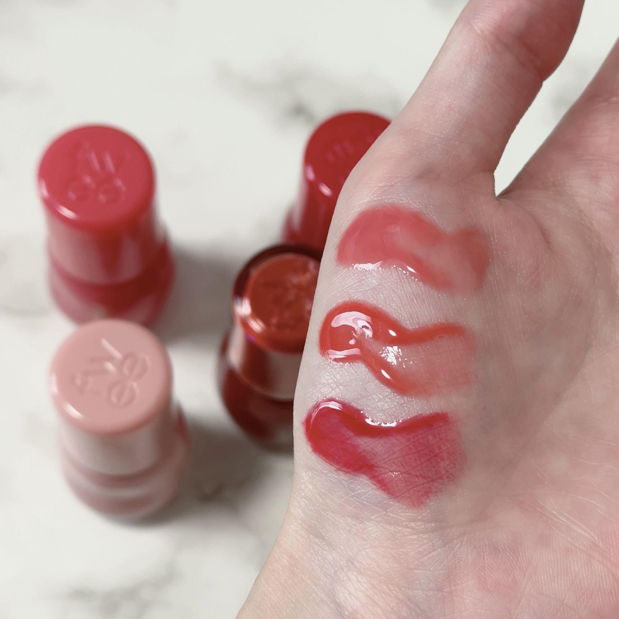 フィー 3Dボリューミンググロス/fwee/リップグロスを使ったクチコミ（3枚目）