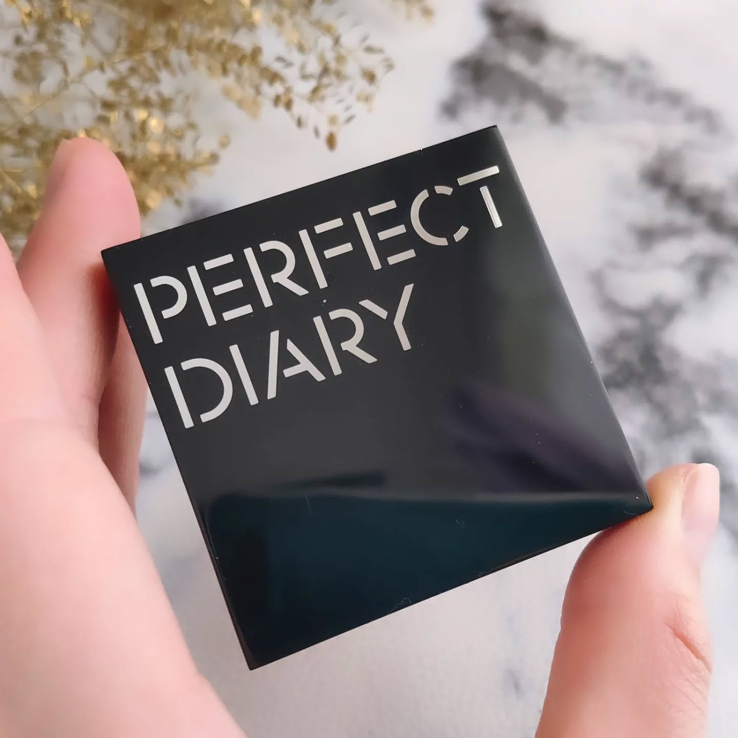 トランスルーシェント ブルーリング セッティング パウダー/PERFECT DIARY/プレストパウダーを使ったクチコミ（3枚目）