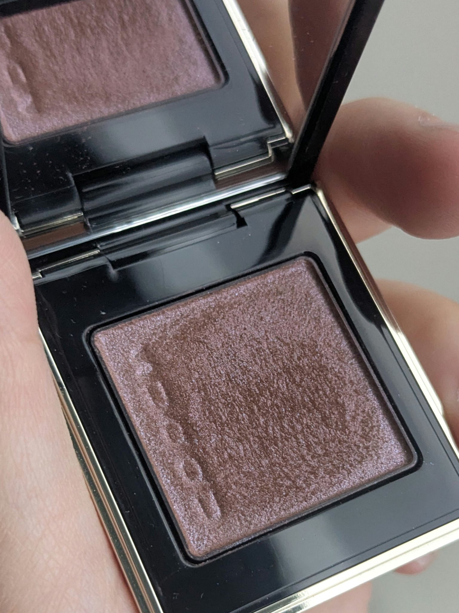 トーン タッチ アイズ/SUQQU/単色アイシャドウを使ったクチコミ（3枚目）