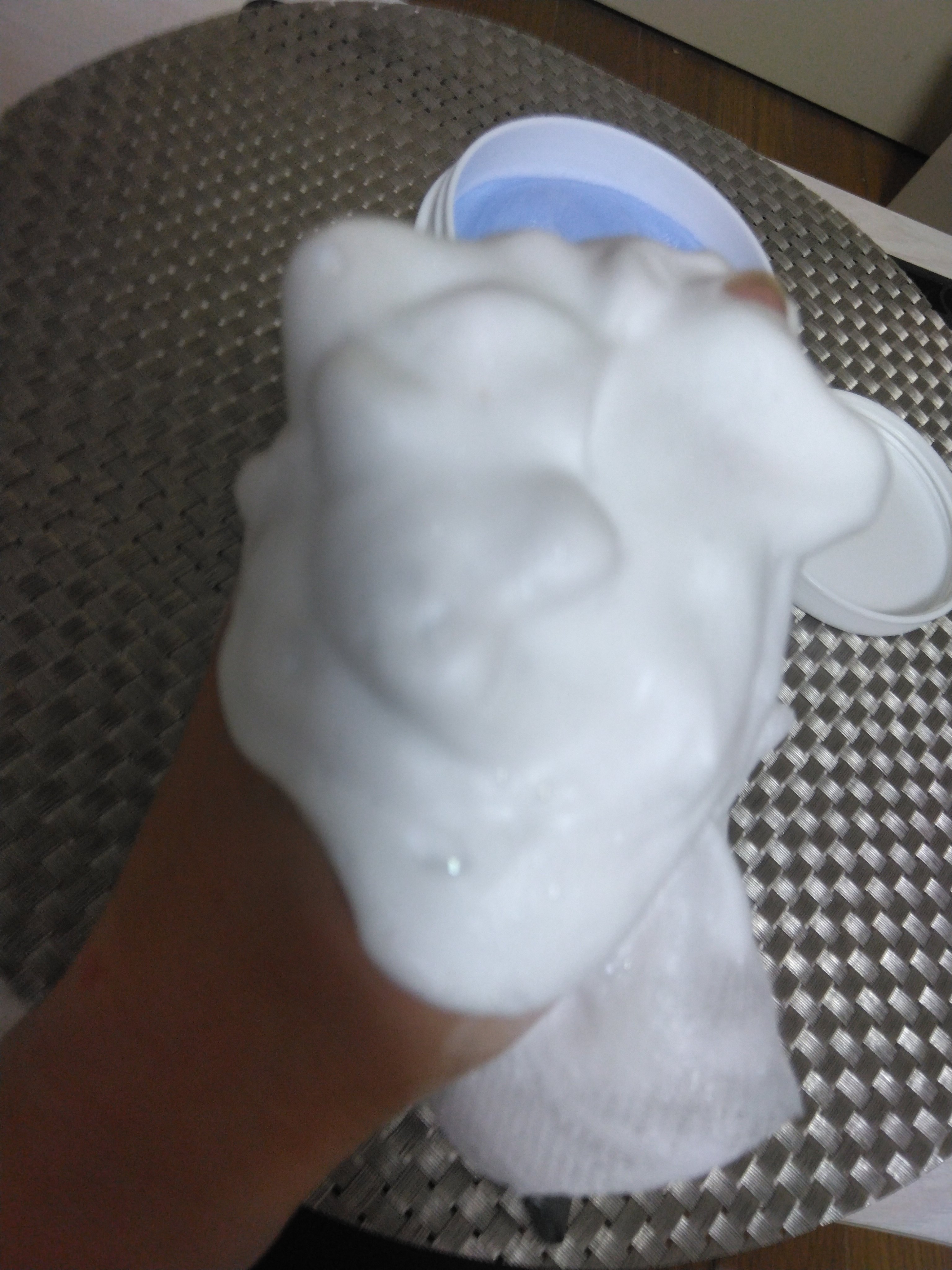 ニベア スキンミルク クリーミィ ほのかなフローラルの香り/ニベア/ボディミルクを使ったクチコミ（3枚目）