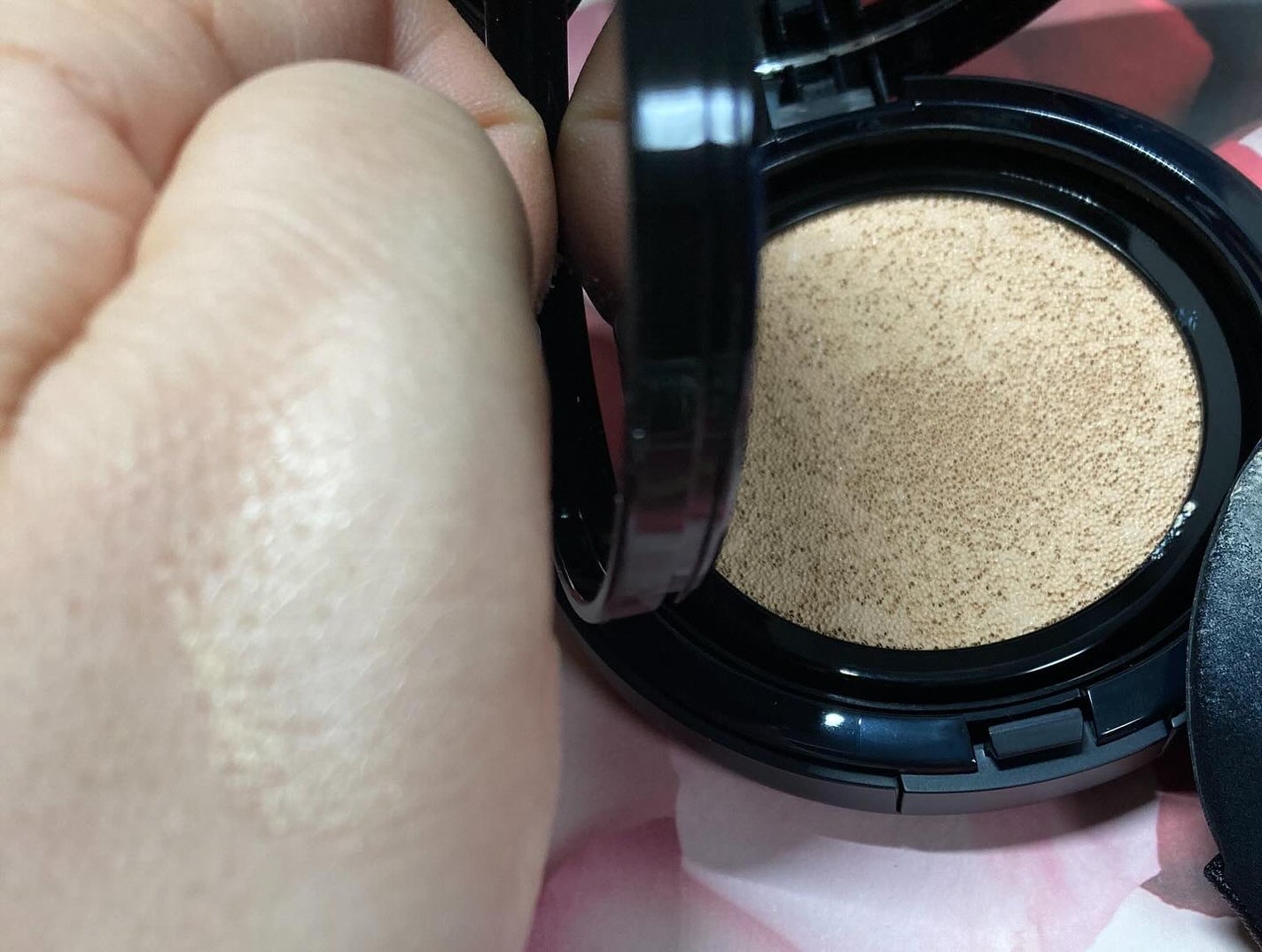 レブロン カラーステイ ロングウェア UV クッション ファンデーション/REVLON/クッションファンデーションを使ったクチコミ(4枚目)