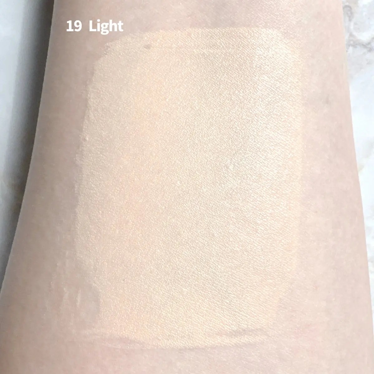 カバーリシャス アルティメット ホワイトクッション モイスチャー 19 ライト＜アイ スクリームカラー＞/BANILA CO/クッションファンデーションを使ったクチコミ（3枚目）