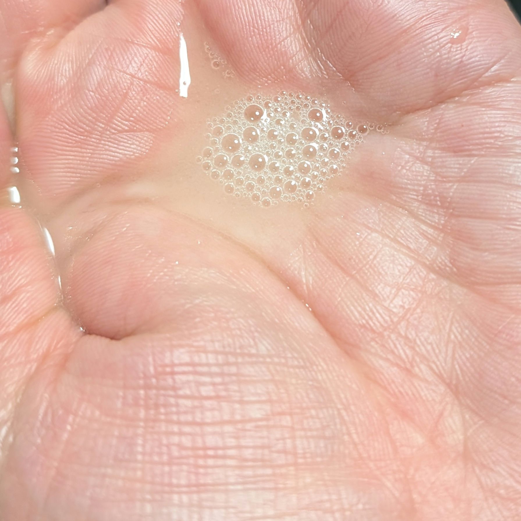 ロルベジタル ハイドレーティング ボディセラム/Melvita/ボディオイルを使ったクチコミ（2枚目）