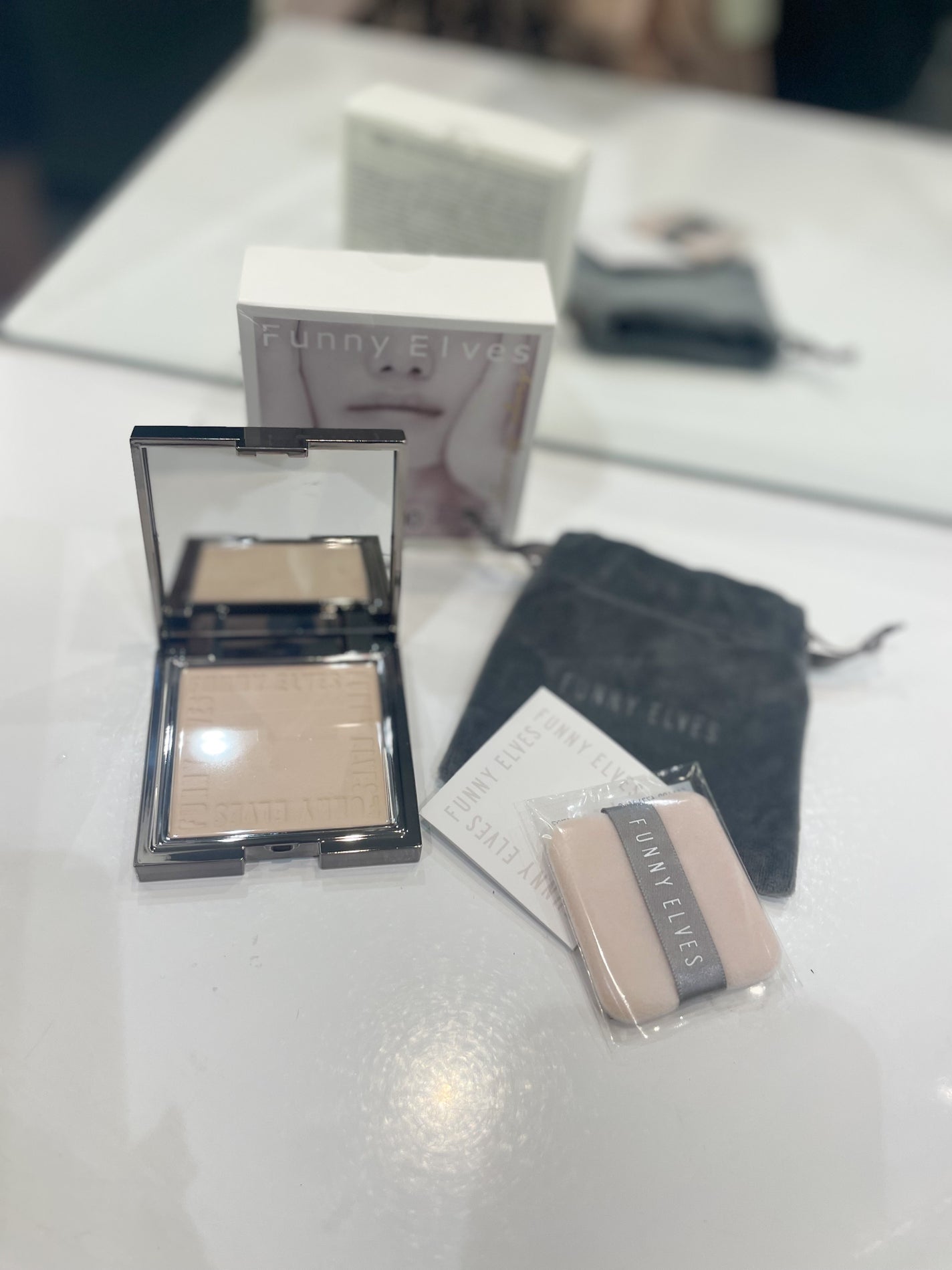 ソフトマットプレストパウダー/FUNNY ELVES方里/プレストパウダーを使ったクチコミ(1枚目)
