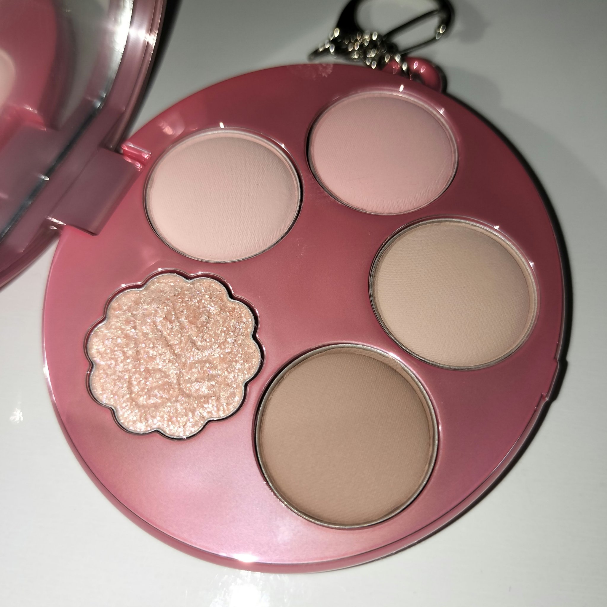 フィー ポケットアイパレット/fwee/アイシャドウパレットを使ったクチコミ（2枚目）