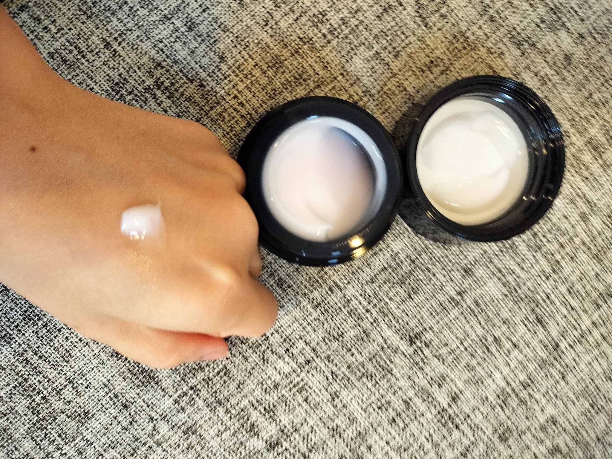 アテニア ミッドナイトモイスチャライザー/アテニア/フェイスクリームを使ったクチコミ（3枚目）