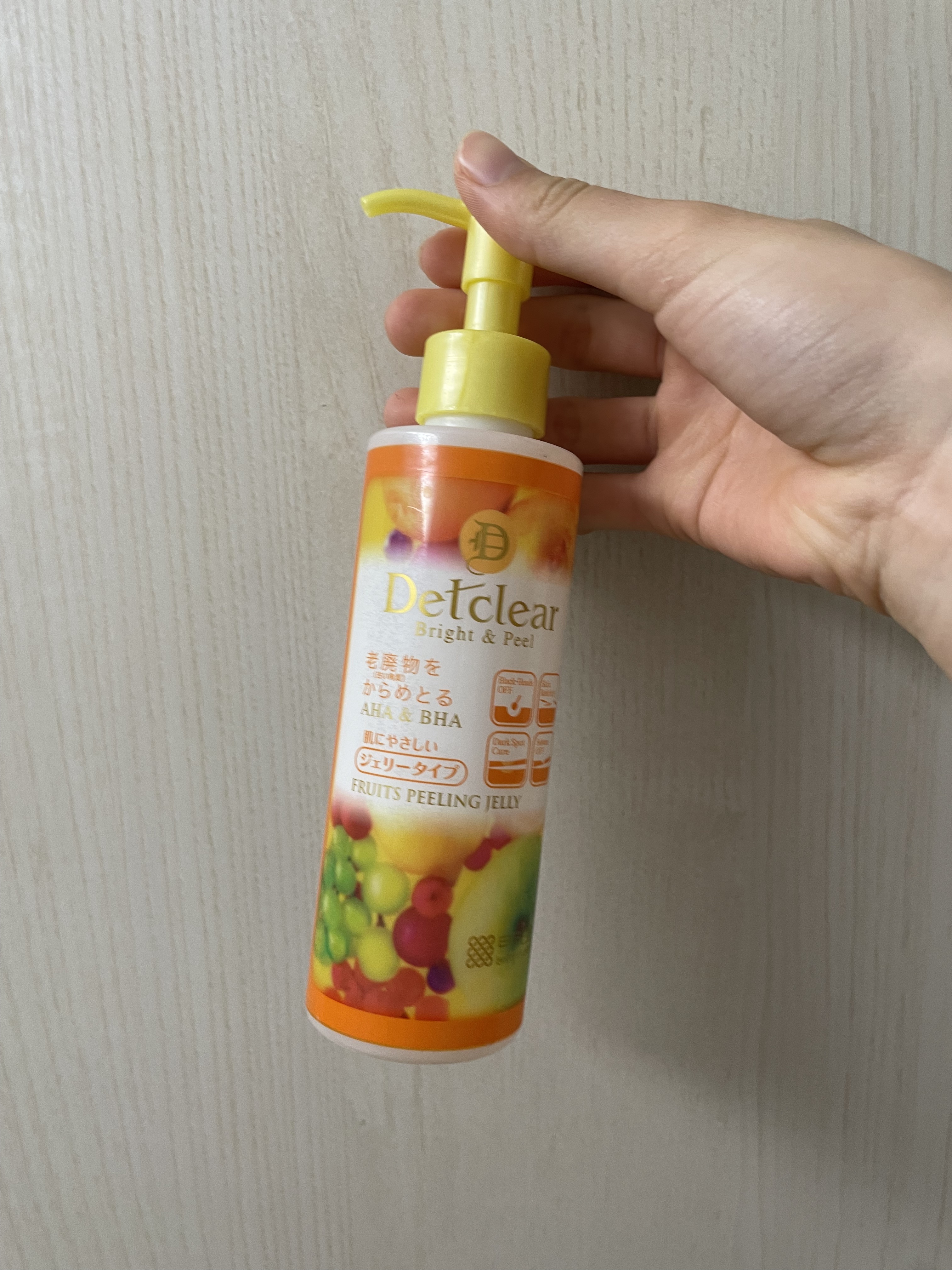 DETクリア ブライト＆ピール ピーリングジェリー<ミックスフルーツの香り> 180ml/Detclear/ピーリングを使ったクチコミ（1枚目）