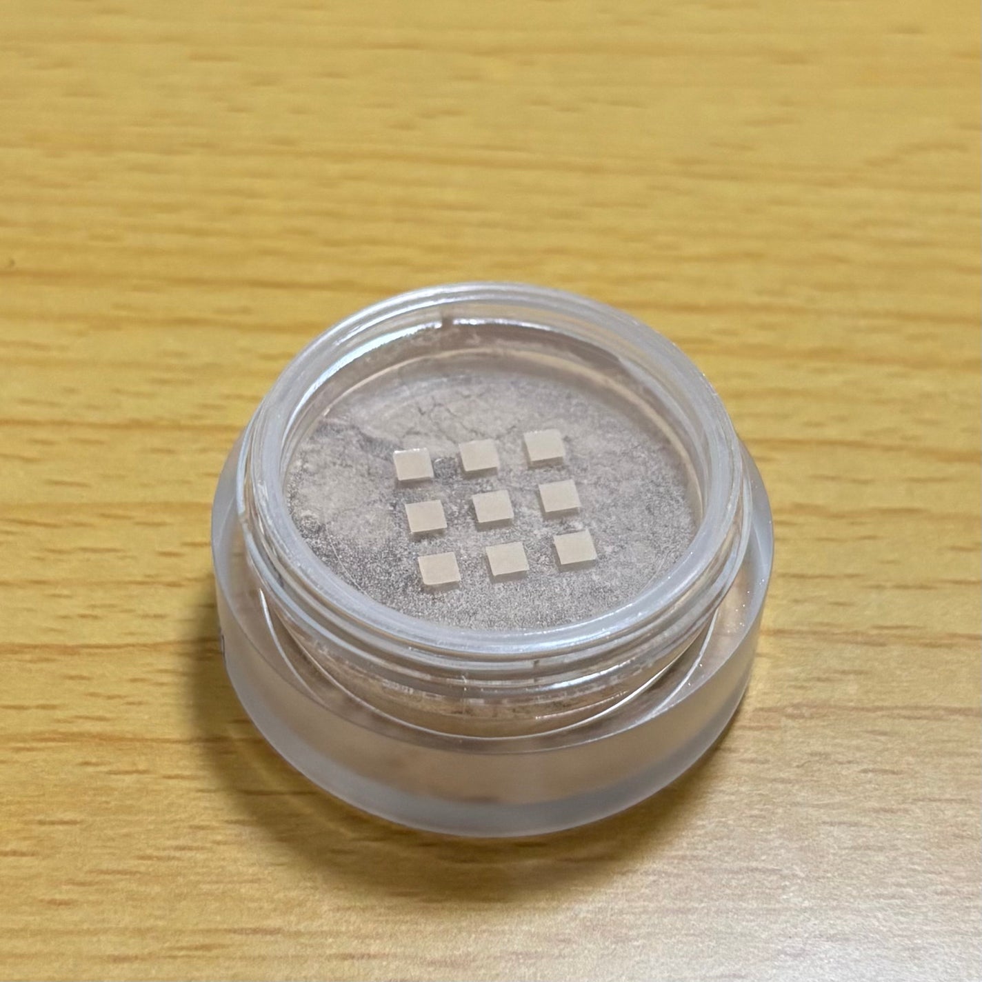 薬用コンシーラー アクネプロテクター/ONLY MINERALS/パウダーコンシーラーを使ったクチコミ(2枚目)