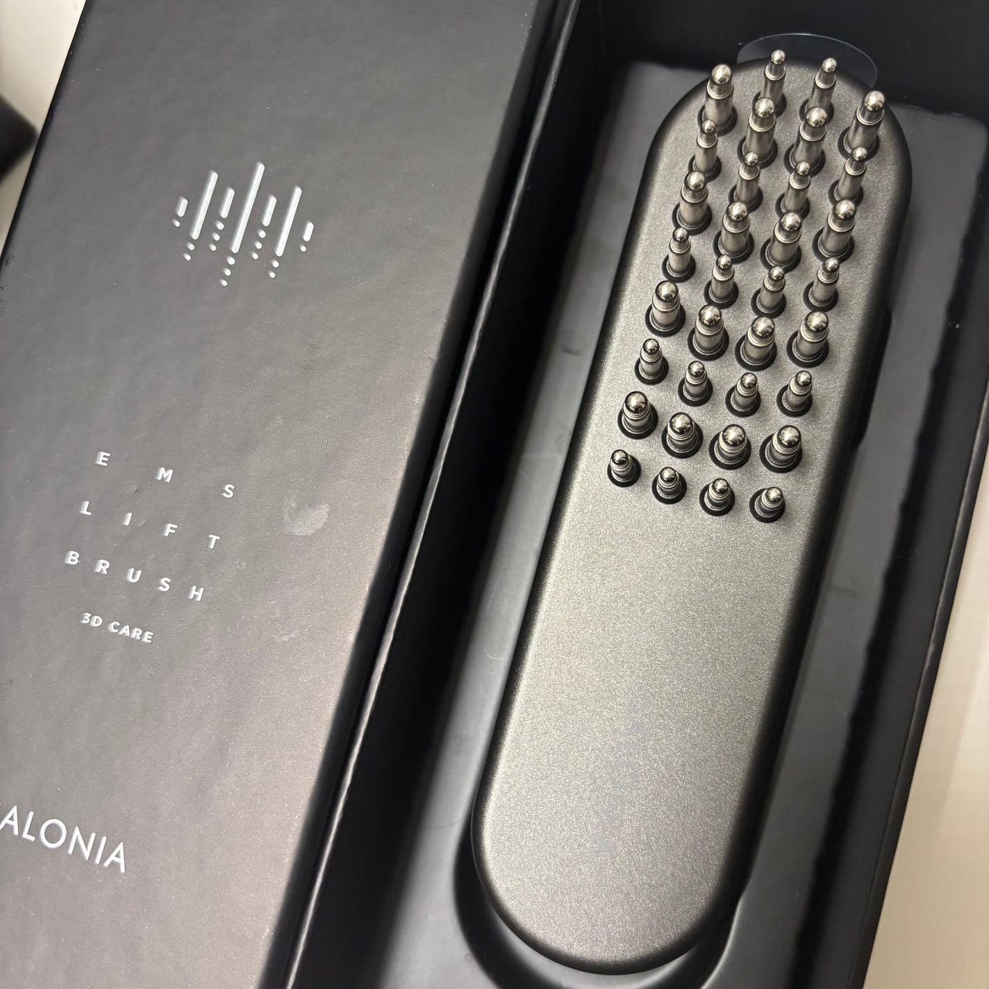 サロニア EMSリフトブラシ 3Dケア/SALONIA/ボディケア美容家電を使ったクチコミ(2枚目)