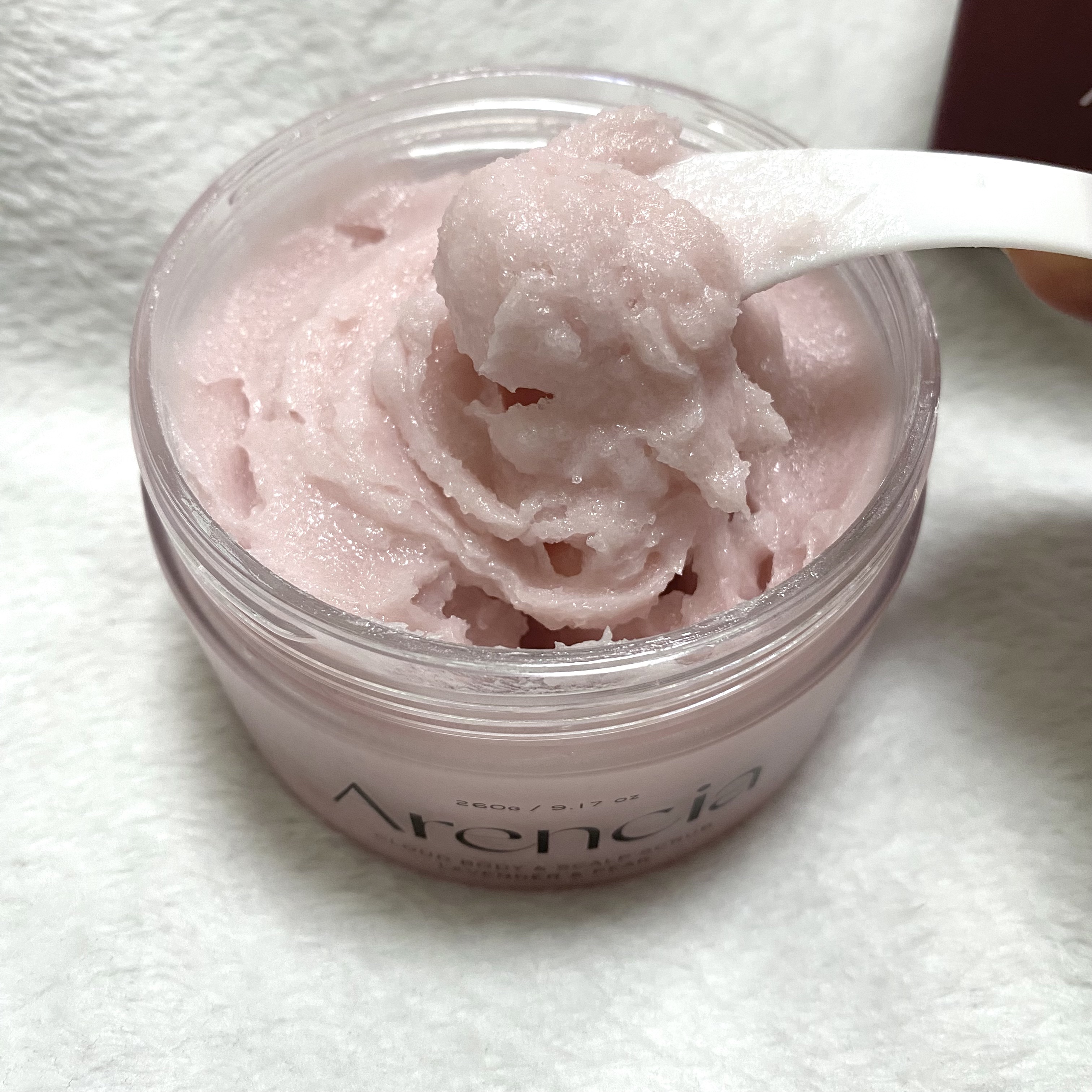 フレッシュクラウドスクラブ ラベンダー&ペア/アレンシア/ボディスクラブを使ったクチコミ（1枚目）