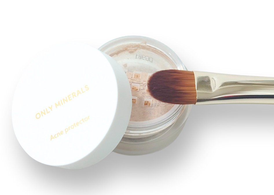 コンシーラー＆ハイライトブラシ コンシーラー＆ハイライトブラシ/ONLY MINERALS/メイクブラシを使ったクチコミ（1枚目）