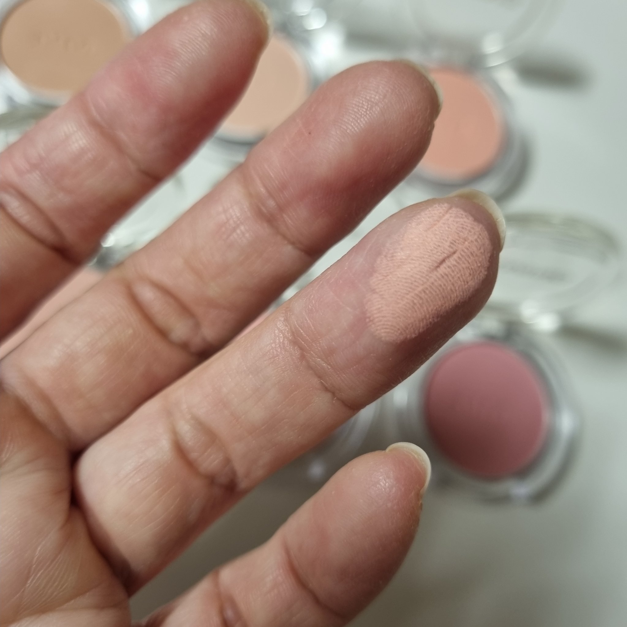 ネーミング フラッフィーパウダーブラッシュ/NAMING./パウダーチークを使ったクチコミ（3枚目）