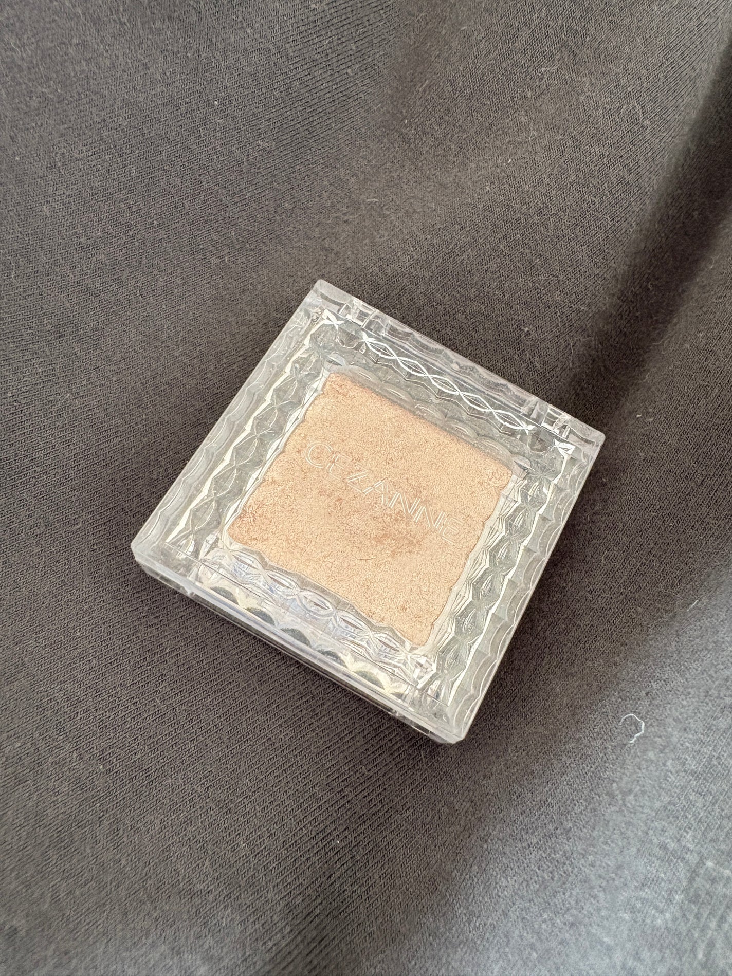 シングルカラーアイシャドウ/CEZANNE/単色アイシャドウを使ったクチコミ(1枚目)