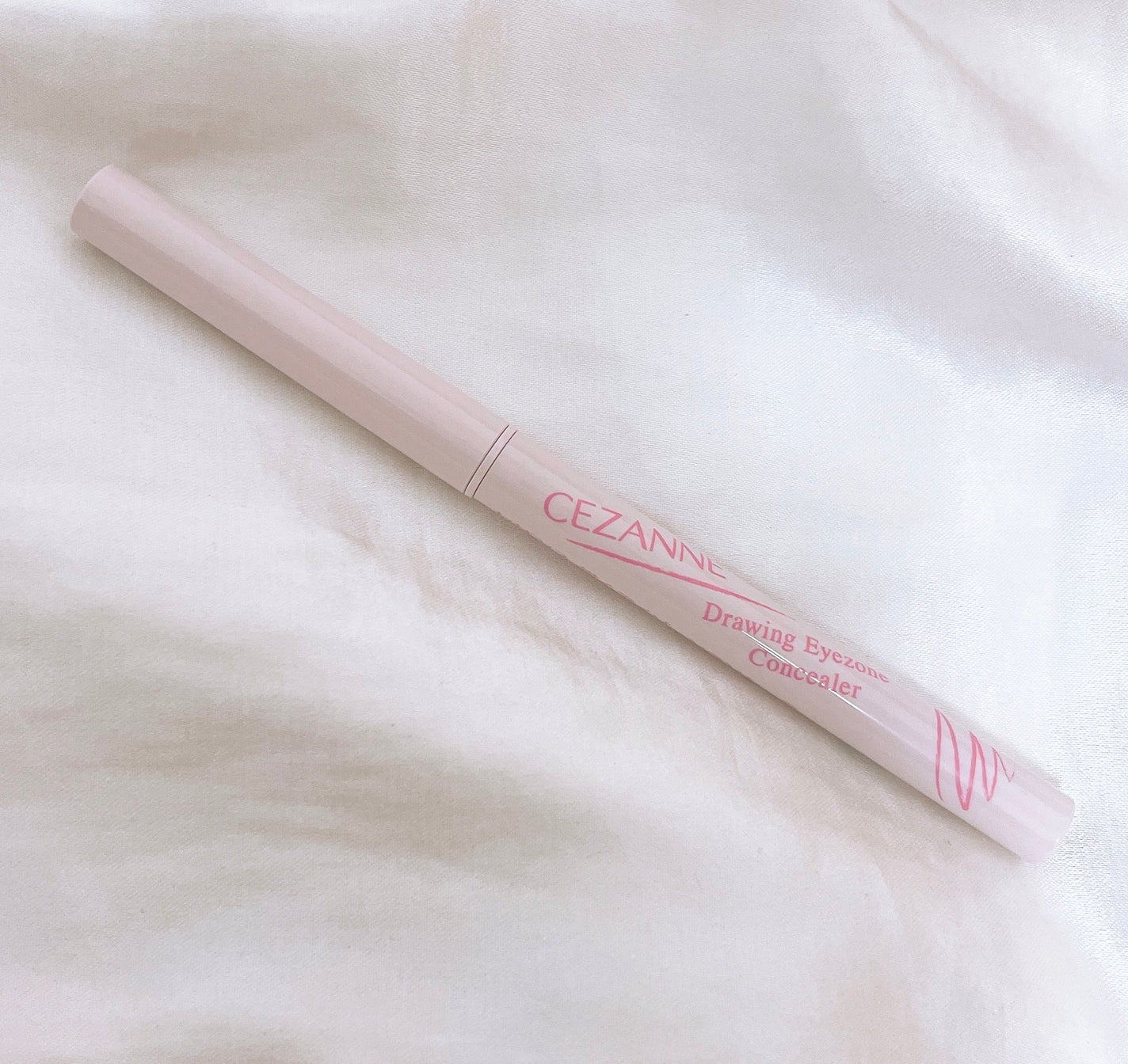 描くアイゾーンコンシーラー/CEZANNE/ペンシルコンシーラーを使ったクチコミ(1枚目)