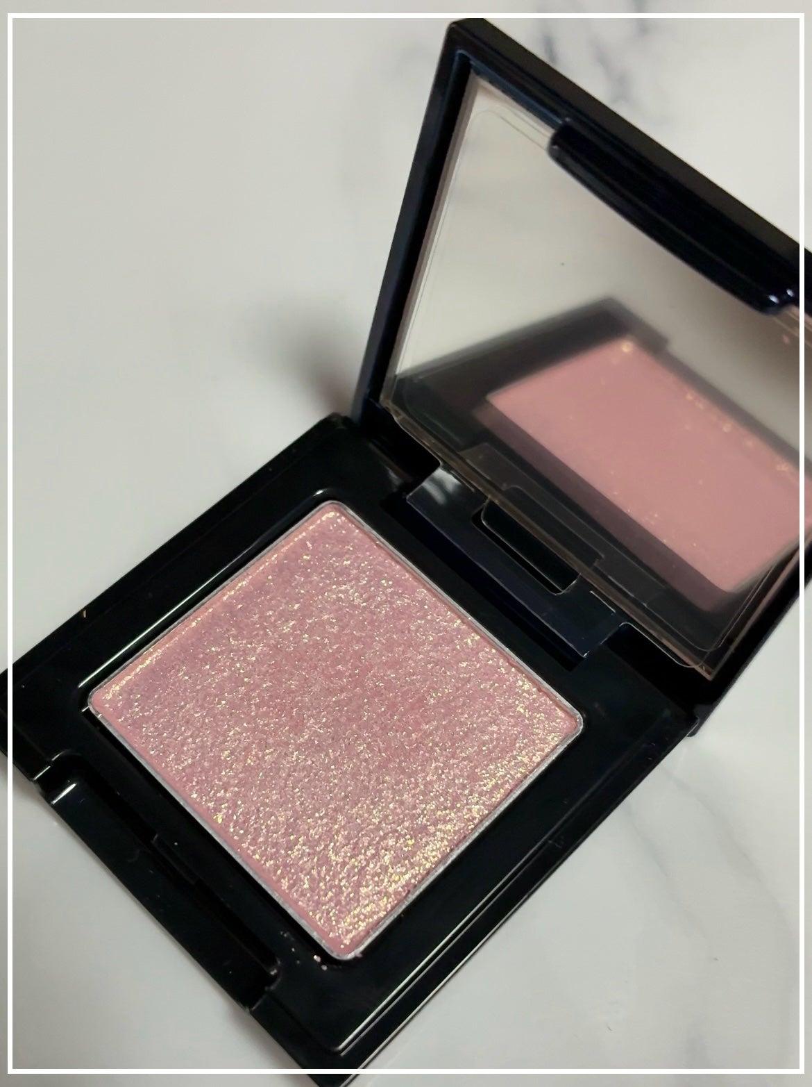 ラズル アイカラー/エレガンス ラズル /単色アイシャドウを使ったクチコミ(2枚目)