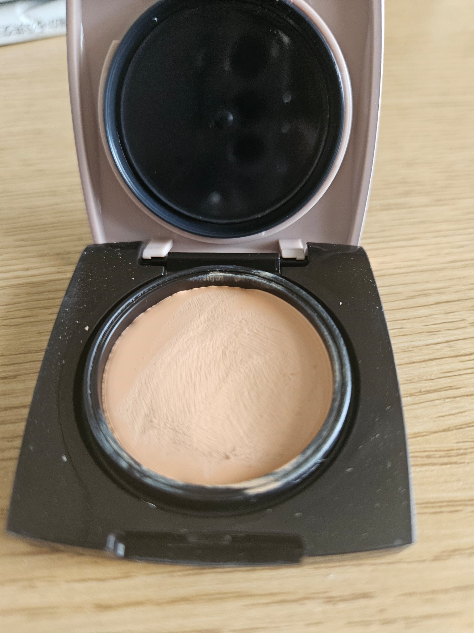 フローレス フィット/COVERMARK/クリーム・エマルジョンファンデーションを使ったクチコミ（2枚目）