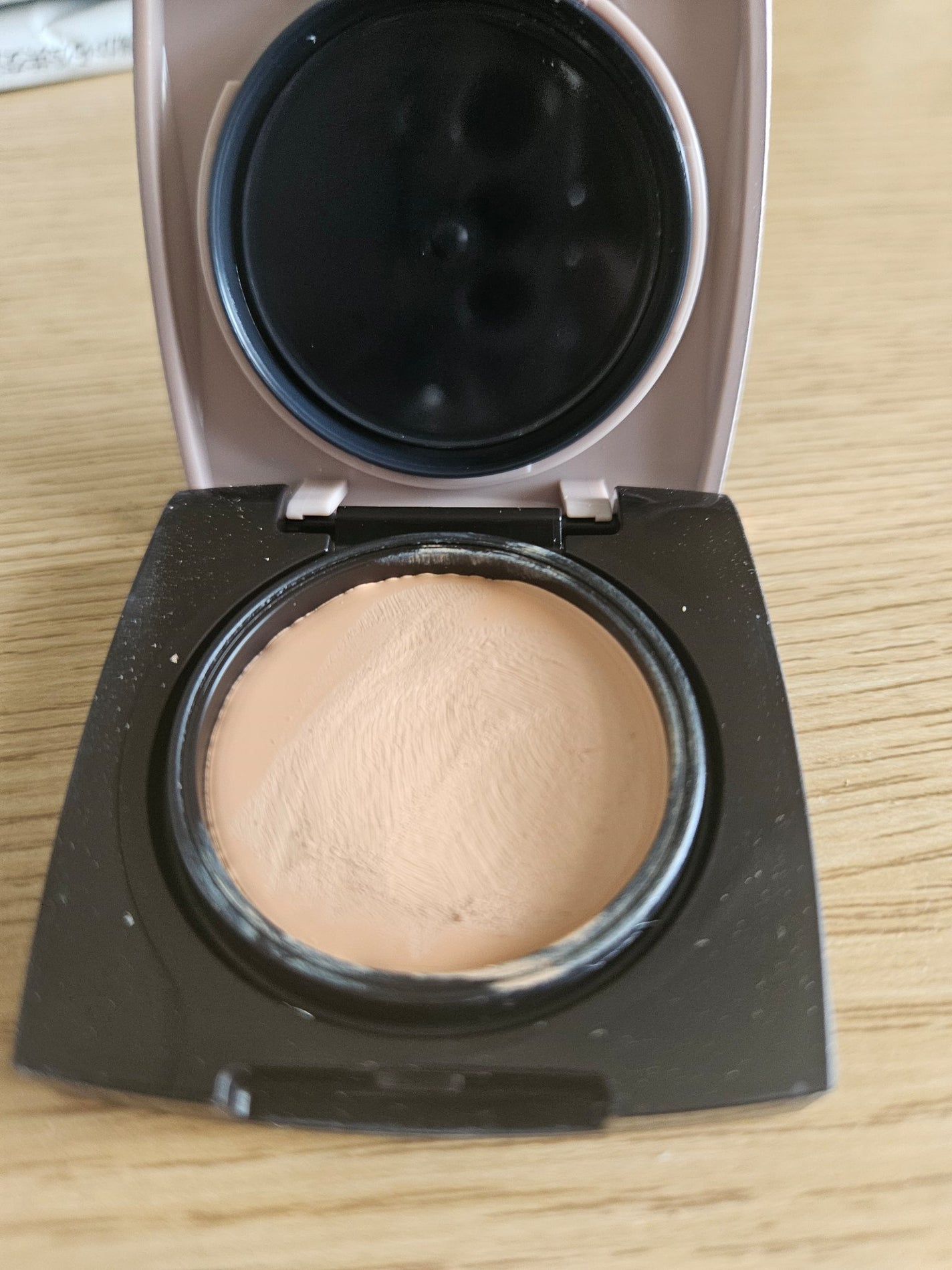 フローレス フィット/COVERMARK/クリーム・エマルジョンファンデーションを使ったクチコミ(2枚目)