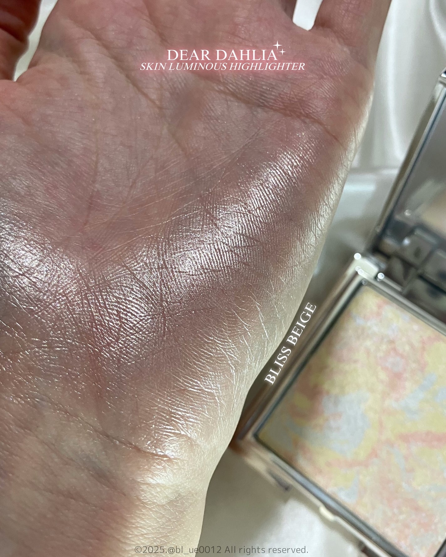 スキンルミナスハイライター/DEAR DAHLIA/パウダーハイライトを使ったクチコミ(4枚目)