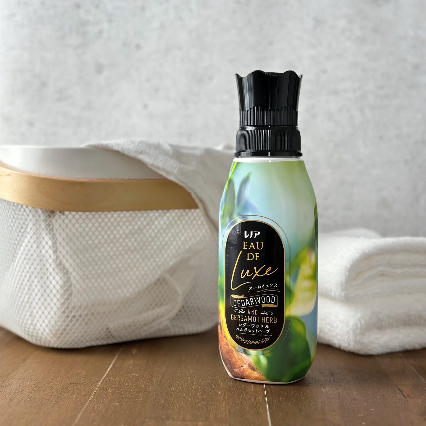 レノア オードリュクス　シダーウッド＆ベルガモットハーブの香り/レノア/柔軟剤を使ったクチコミ（1枚目）