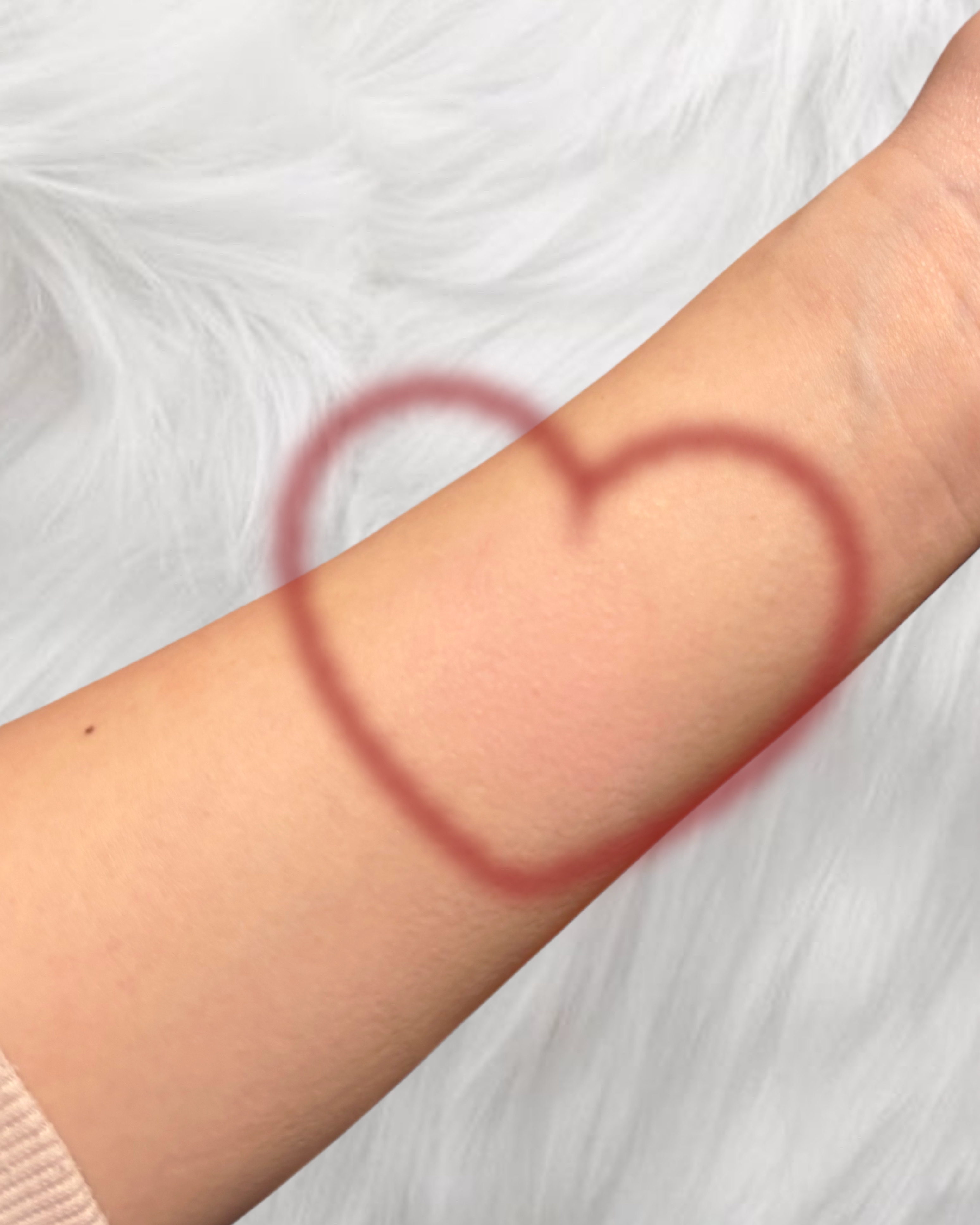 フラッフィーベルベットクッションチーク /TFIT/ジェル・クリームチークを使ったクチコミ（3枚目）