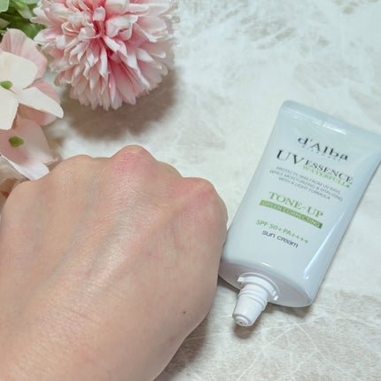 クリーンティーツリーリポソームトーンアップサンクリーム(グリーン)/ダルバ/日焼け止めクリームを使ったクチコミ(4枚目)