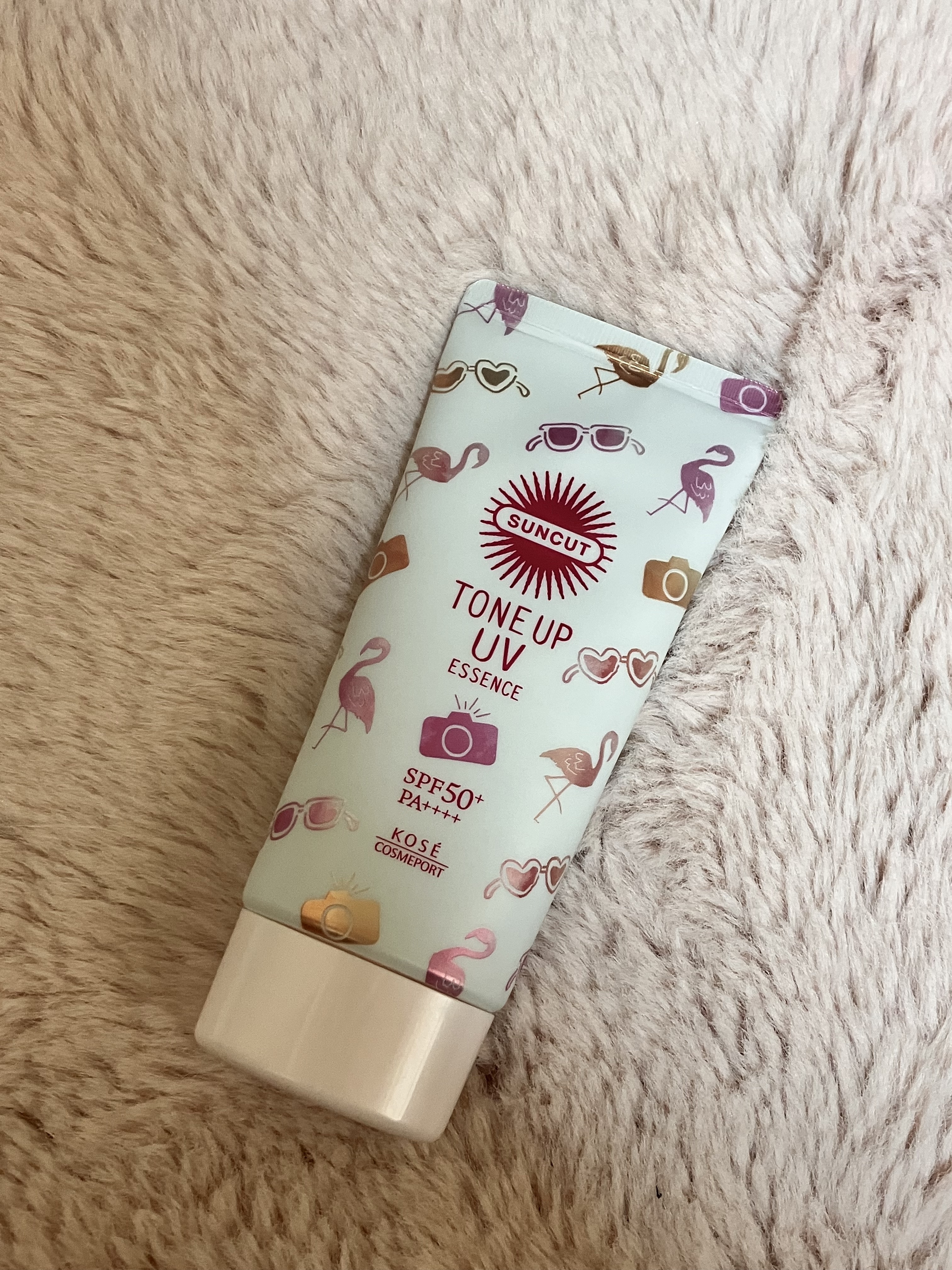 トーンアップUV エッセンス ピンクフラミンゴ/サンカット®/日焼け止めローションを使ったクチコミ（1枚目）