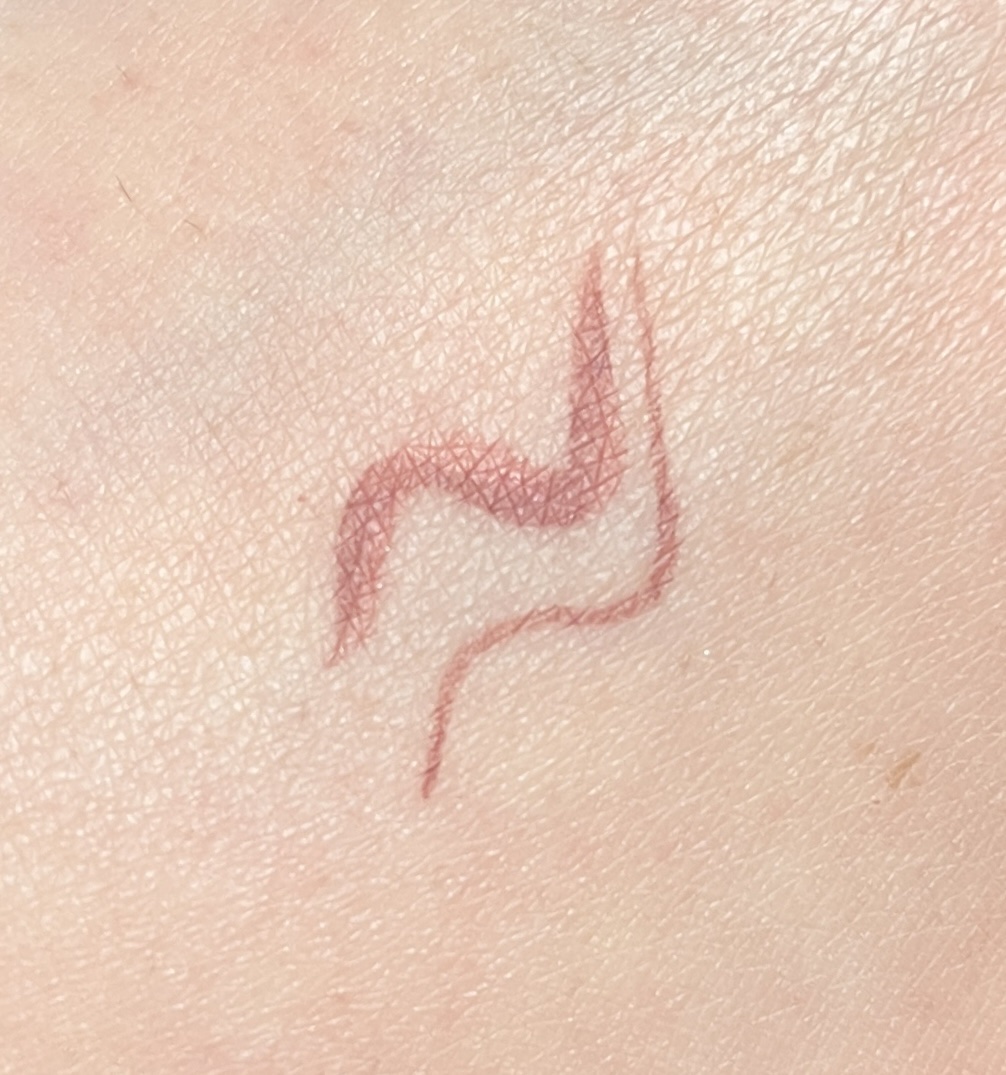 スキルレスライナー/LUMIURGLAS/リキッドアイライナーを使ったクチコミ（3枚目）