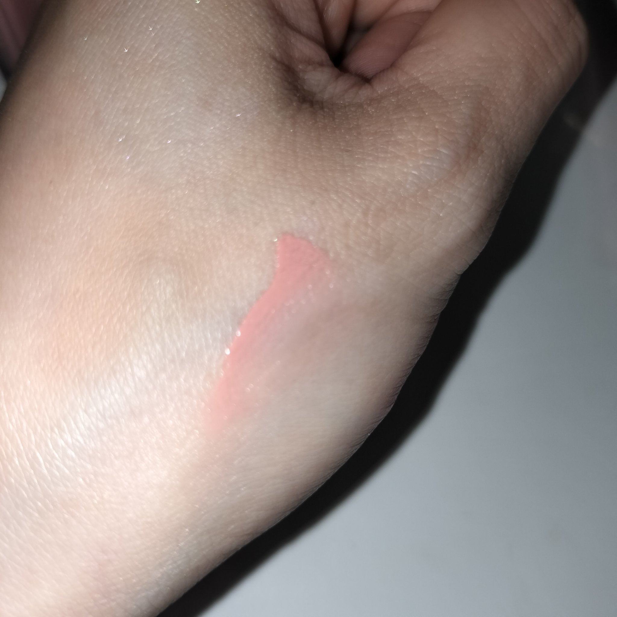 リップ パラダイスセンシュアルリップグロウ G106 イサベル/DEAR DAHLIA/口紅を使ったクチコミ（3枚目）