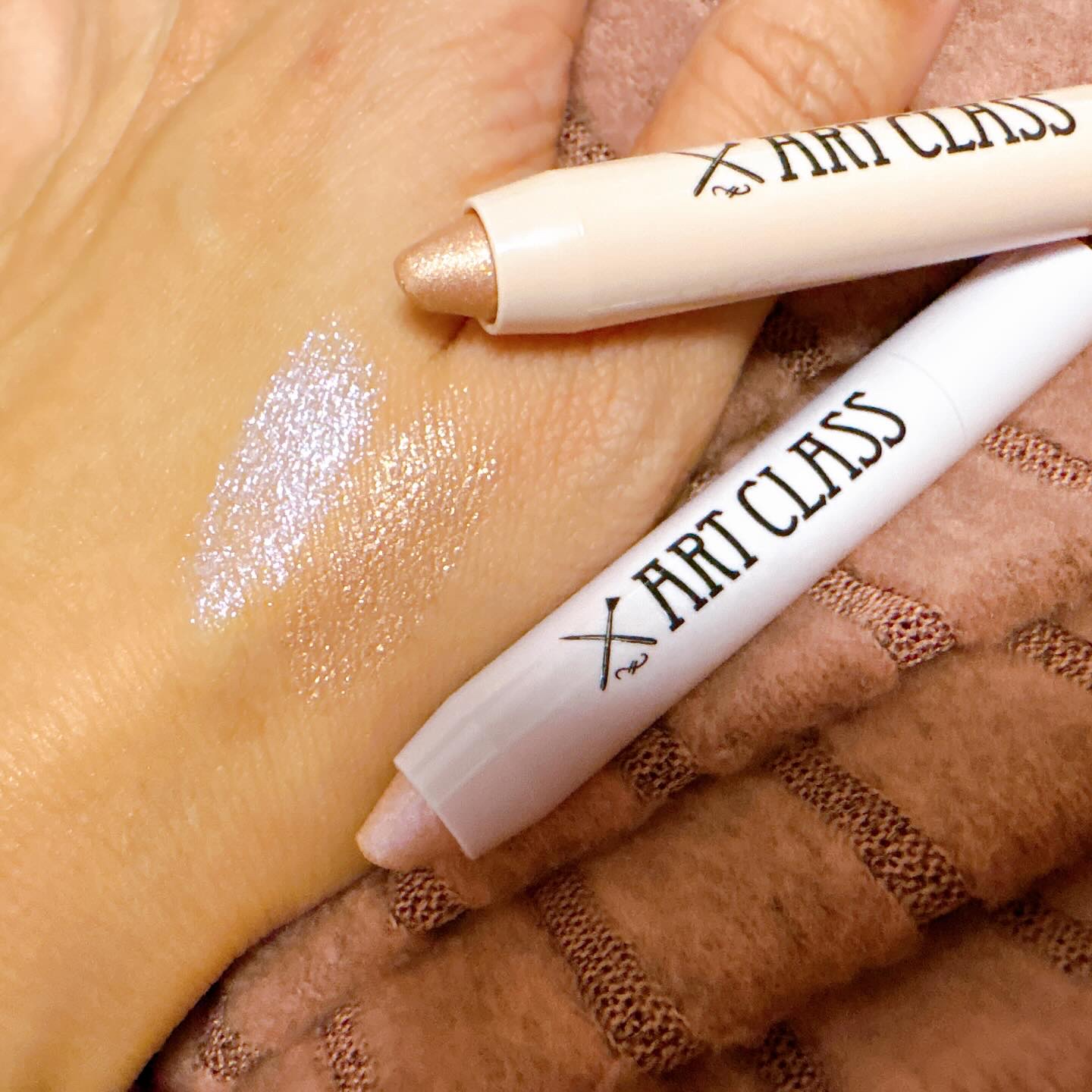 アートクラス アイグリッツ/too cool for school/スティックアイシャドウを使ったクチコミ（3枚目）