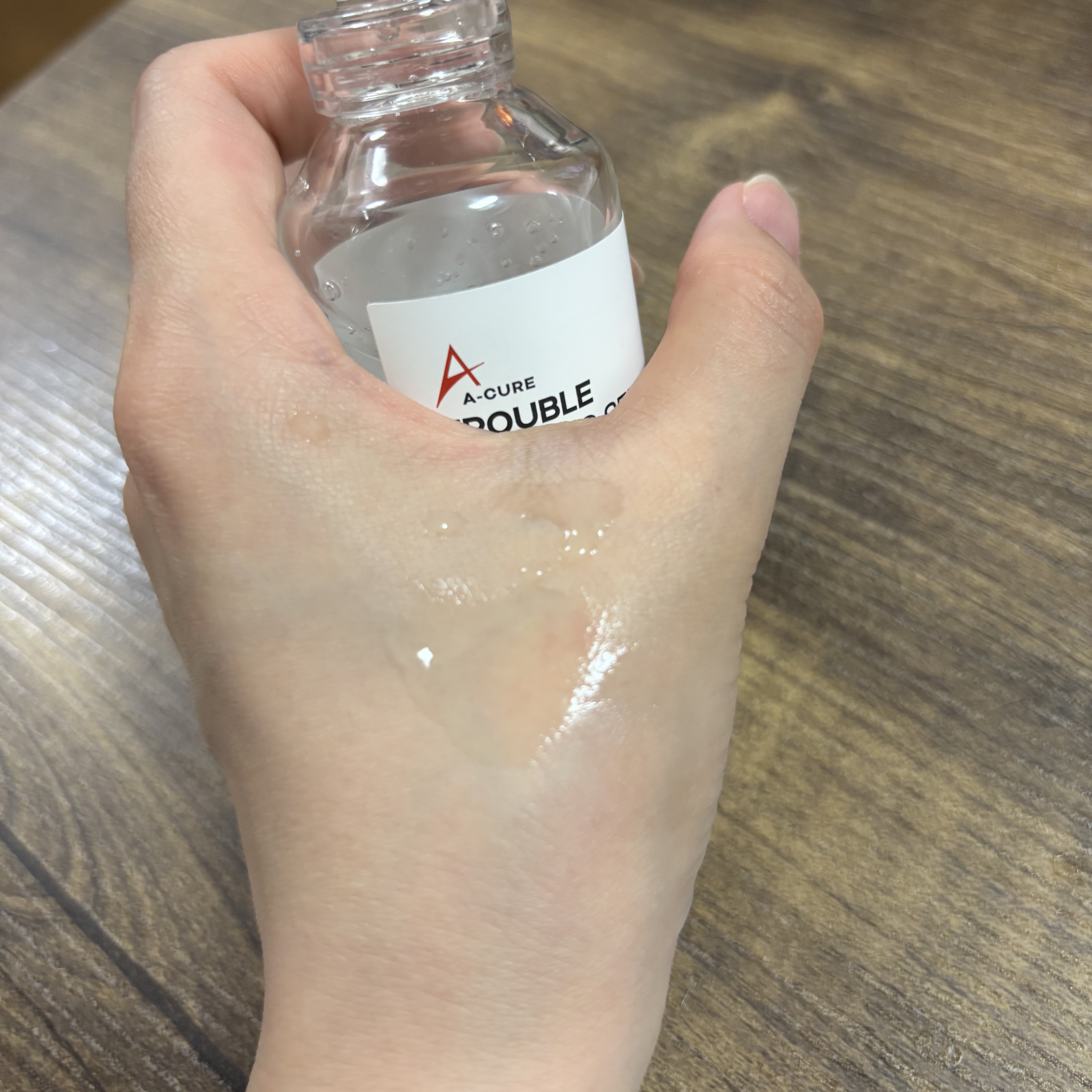 エーキュアトラブルカーミングセラム/obsero/美容液を使ったクチコミ（3枚目）