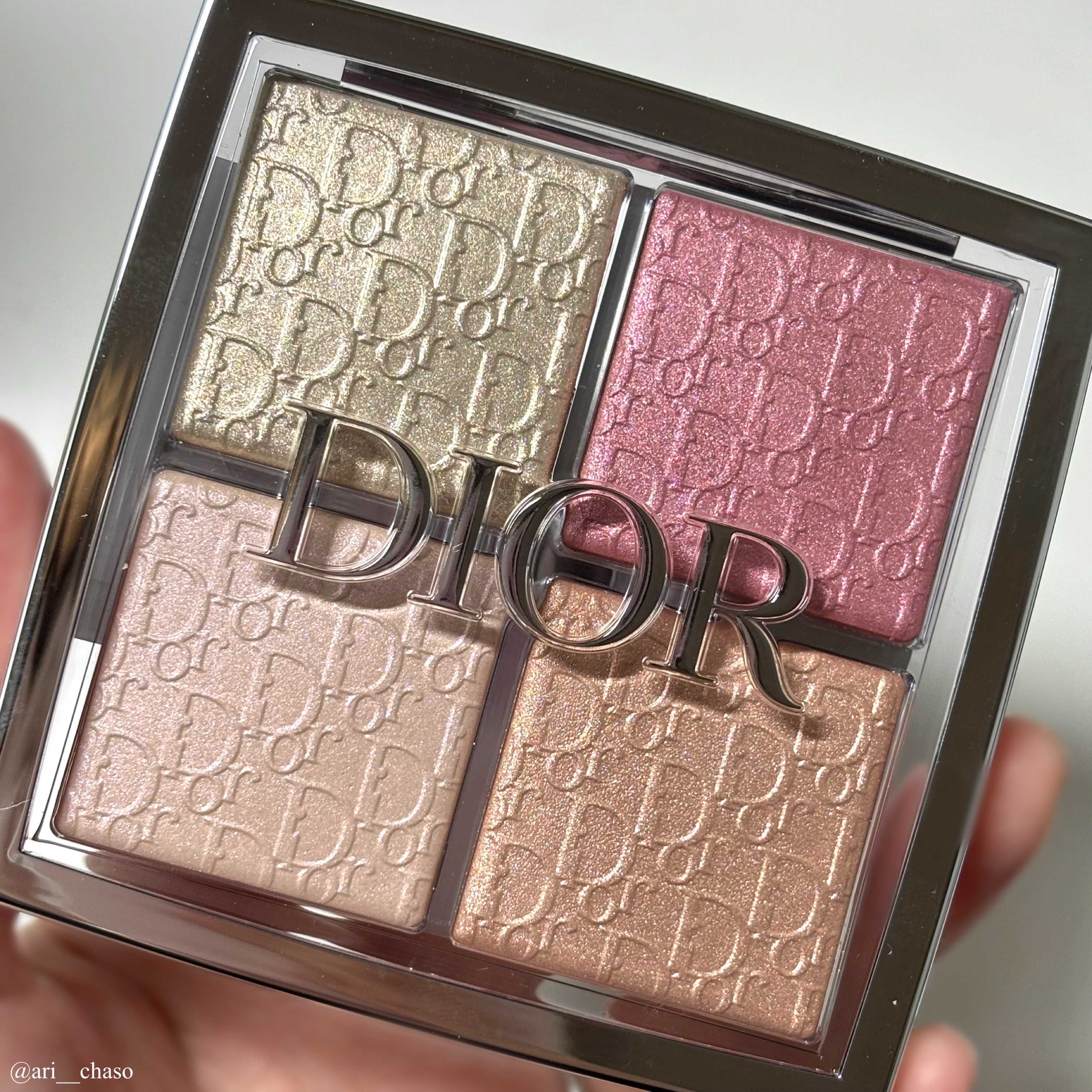 ディオール バックステージ フェイス グロウ パレット/Dior/ハイライトを使ったクチコミ（1枚目）