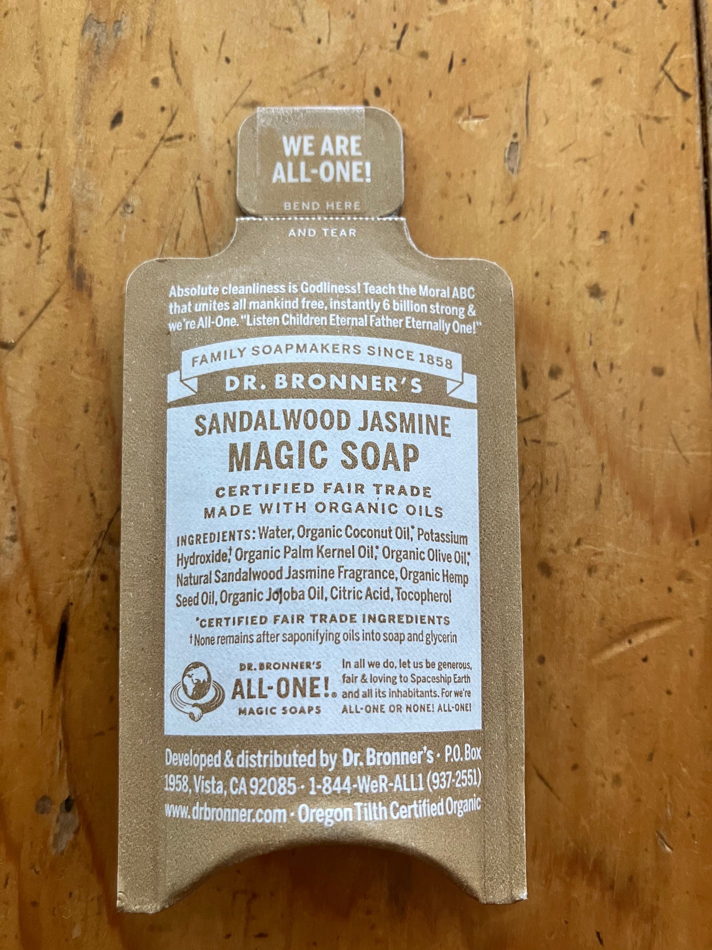 マジックソープ サンダルウッド&ジャスミン/ドクターブロナー/ボディソープを使ったクチコミ(1枚目)