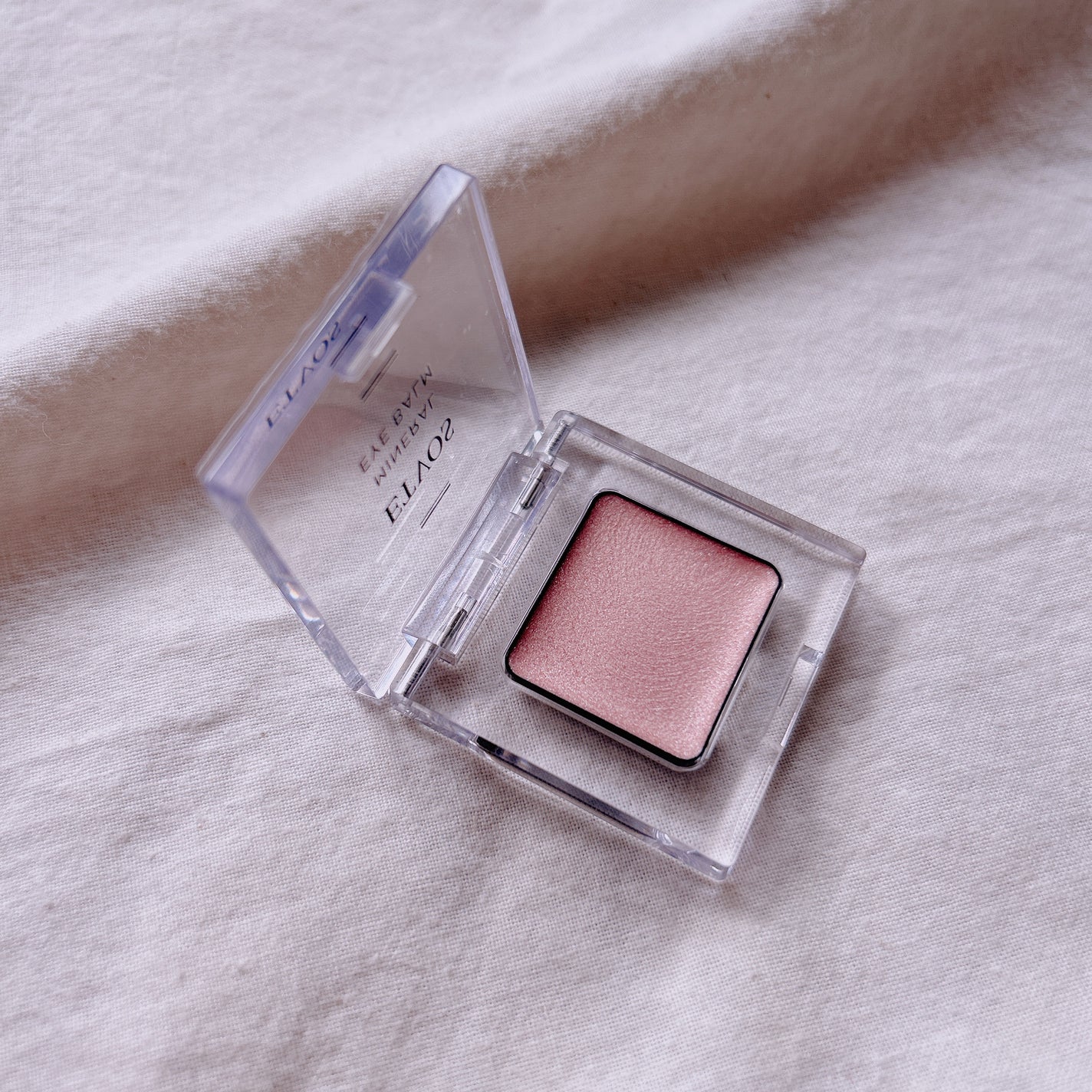 ミネラルアイバームⅡ/エトヴォス/ジェル・クリームアイシャドウを使ったクチコミ(3枚目)