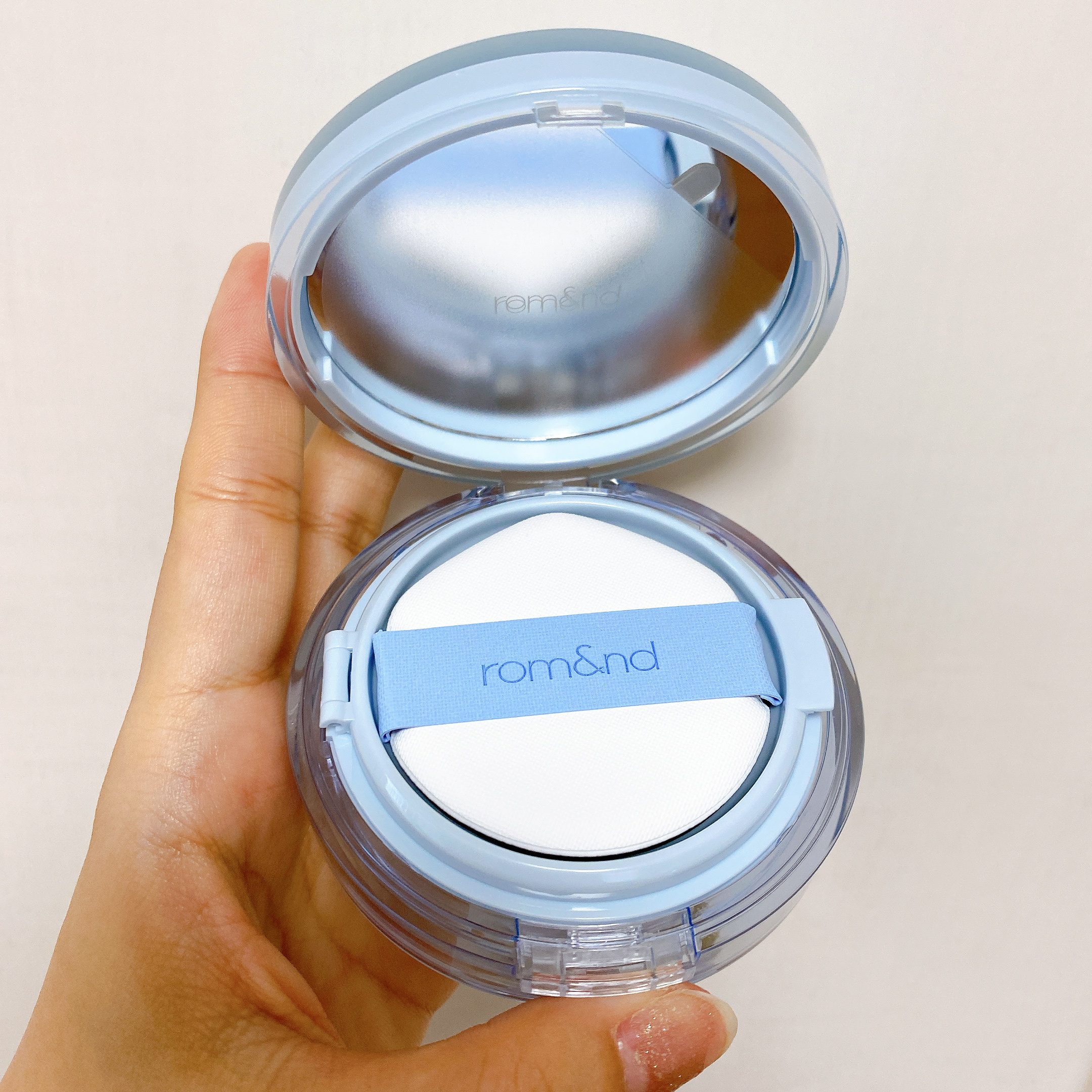 ベアウォータークッション 03 ナチュラル21/rom&nd/クッションファンデーションを使ったクチコミ（2枚目）