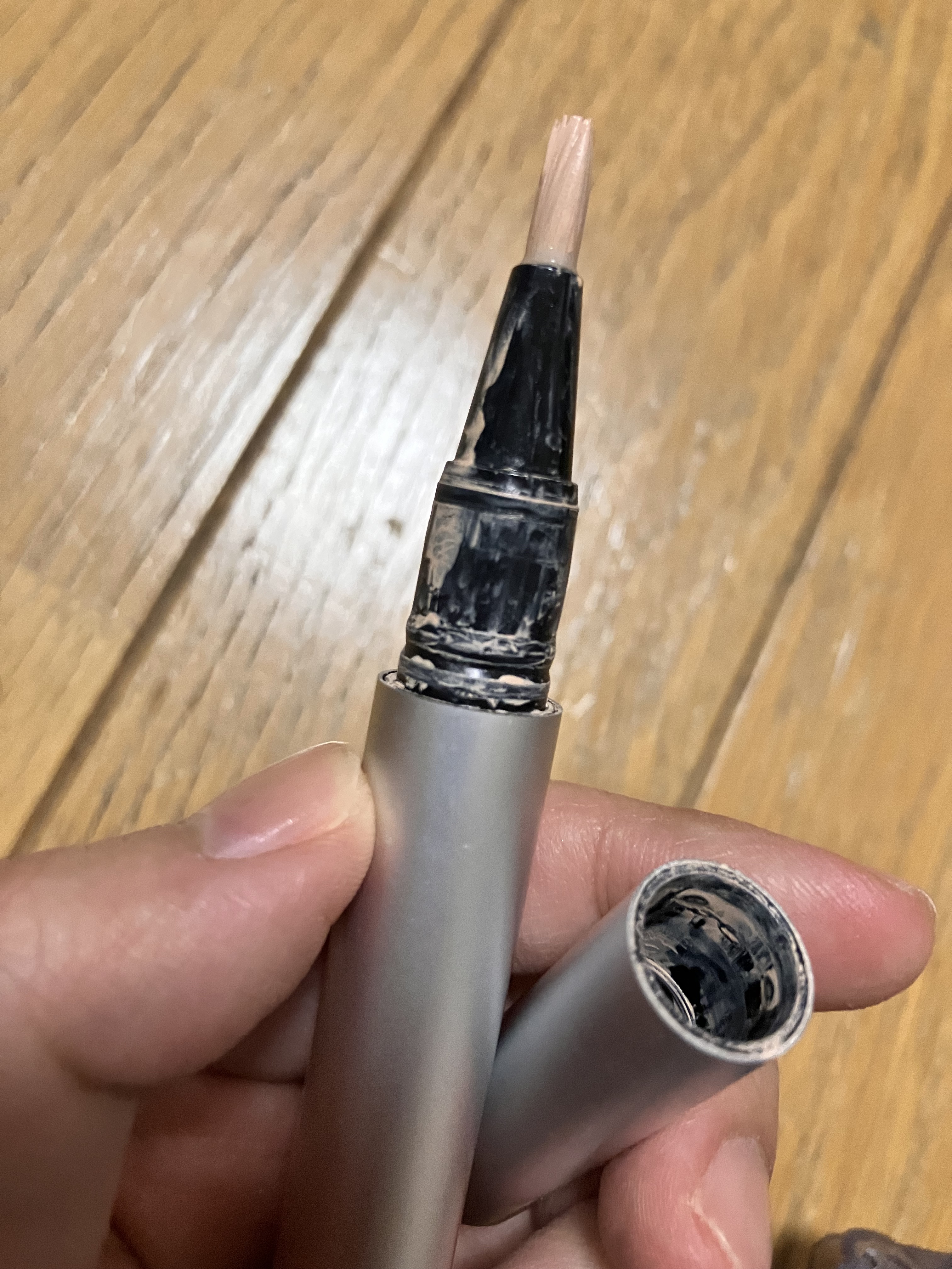 ルミナス ペンブラッシュコンシーラー/RMK/リキッドコンシーラーを使ったクチコミ（1枚目）