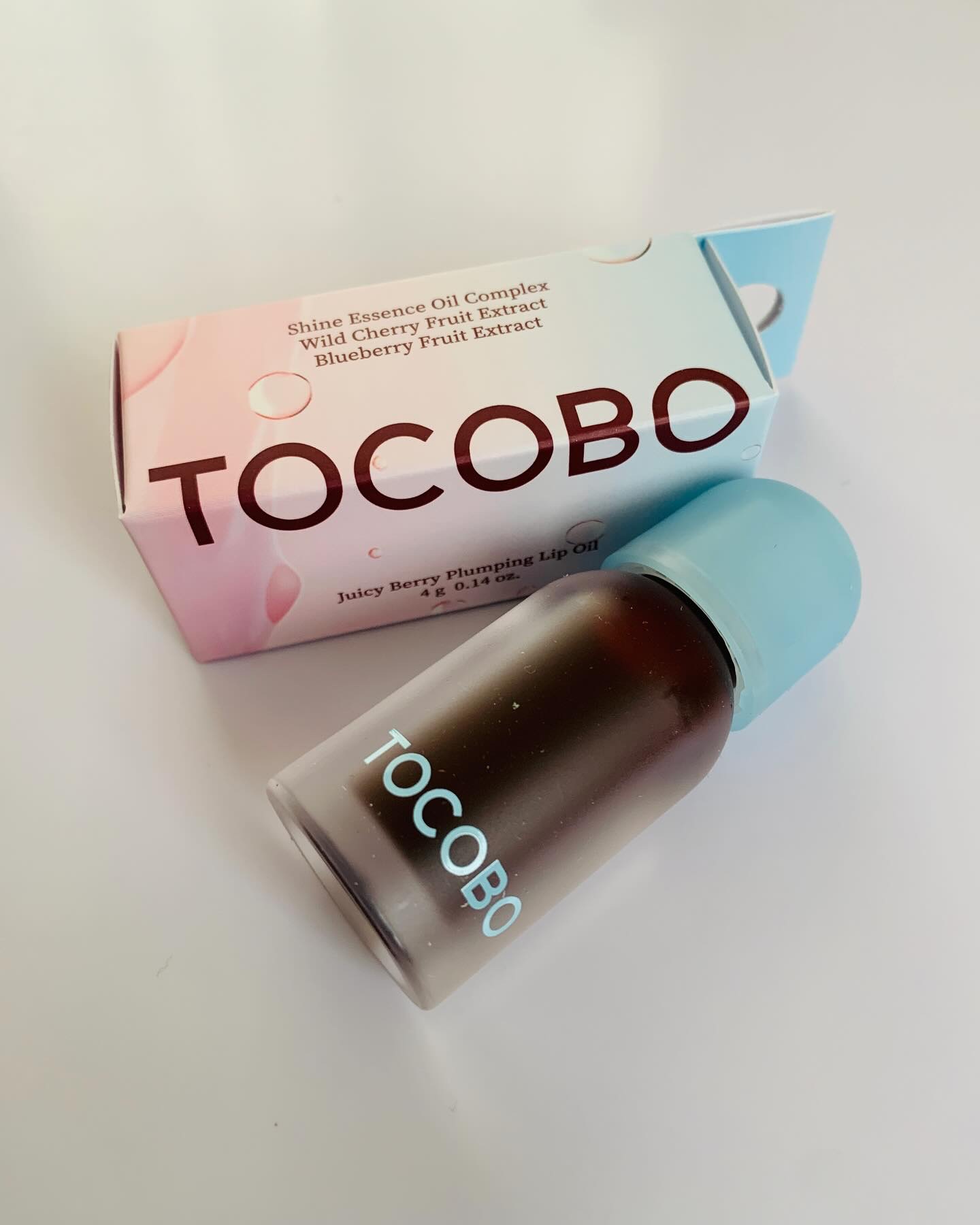 ジューシーベリープランピングリップオイル/TOCOBO/リップグロスを使ったクチコミ（2枚目）